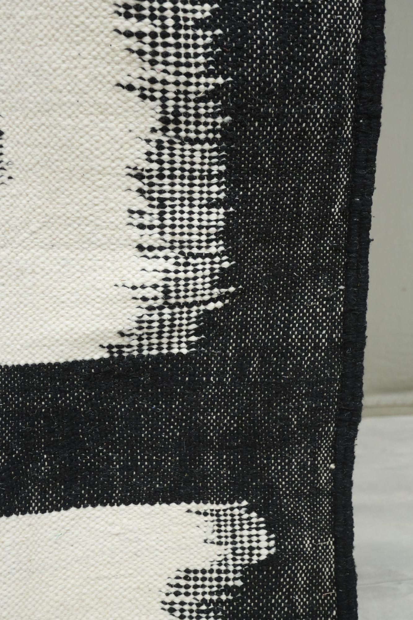 Hand woven Moroccan rug, Black squares 1