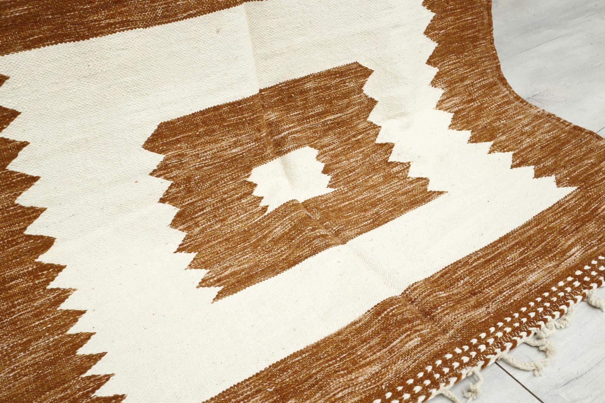 Contemporary Hand woven Moroccan rug- Rusty square's