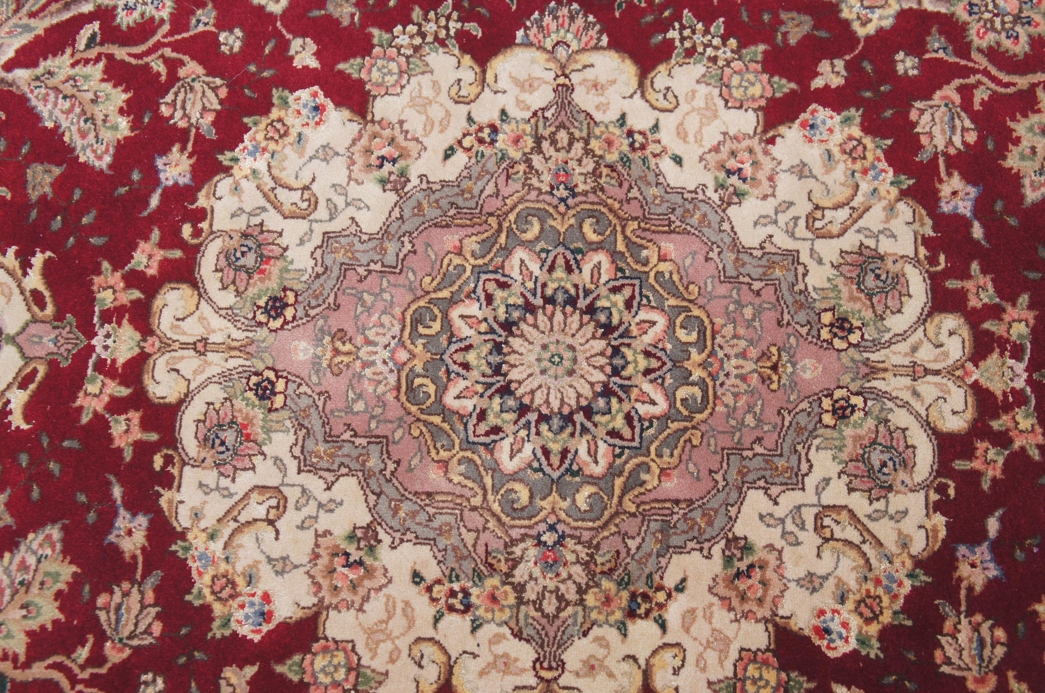 Hand Woven Sino Tabriz Geometric Medallion Red Wool Silk Area Rug Carpet 4 x 6' For Sale 1