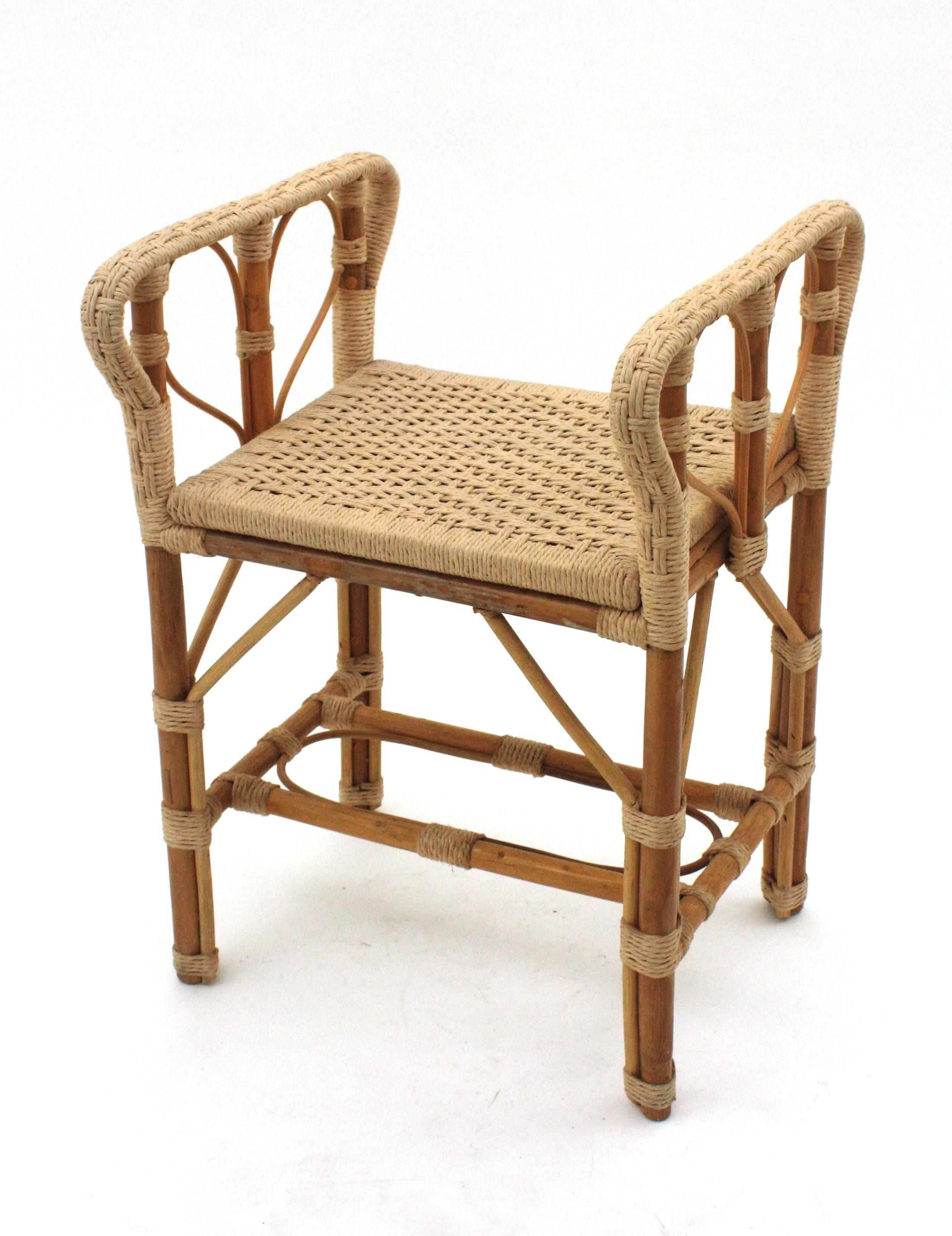 Hand Woven Rope Rattan Stool or Side Table,  Spain, 1960s In Good Condition For Sale In Barcelona, ES