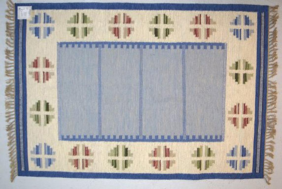 Handwoven Rug / Carpet of Wool in 