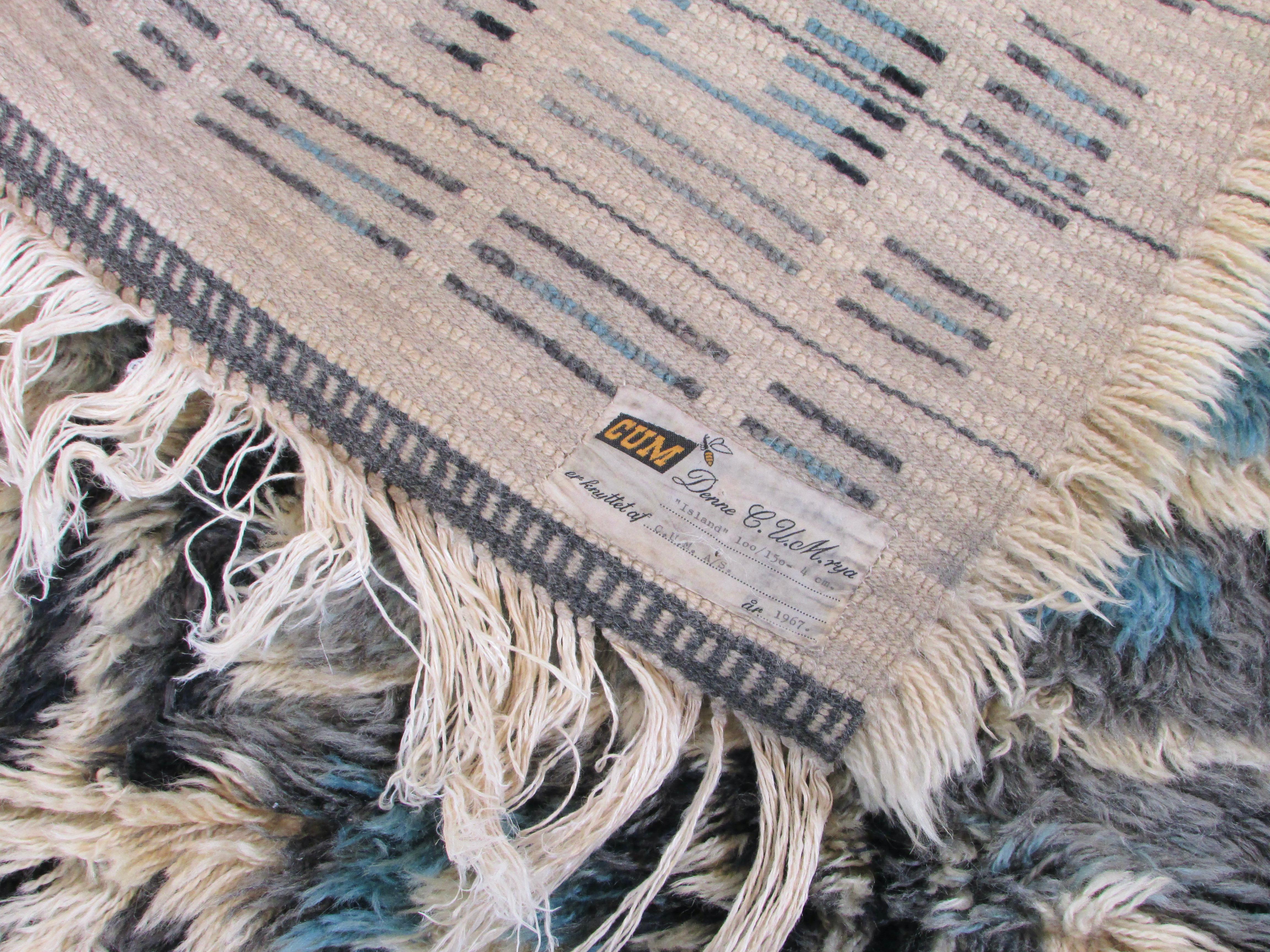 Hand-Woven Hand woven Rya accent rug or wall hanging 