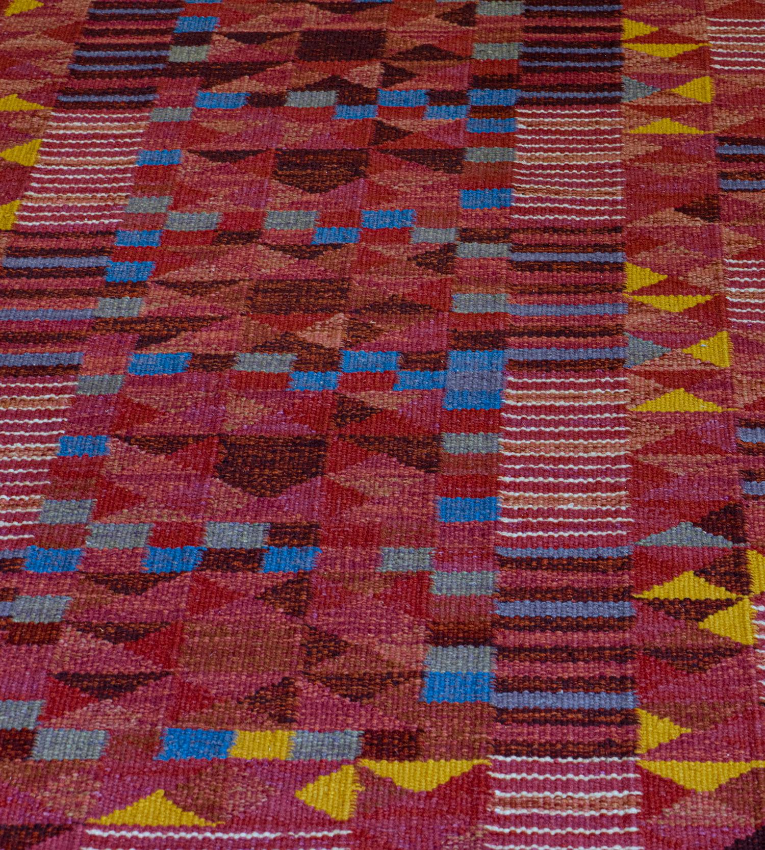 Indian Handwoven Swedish Inspired Flat-Weave Rug