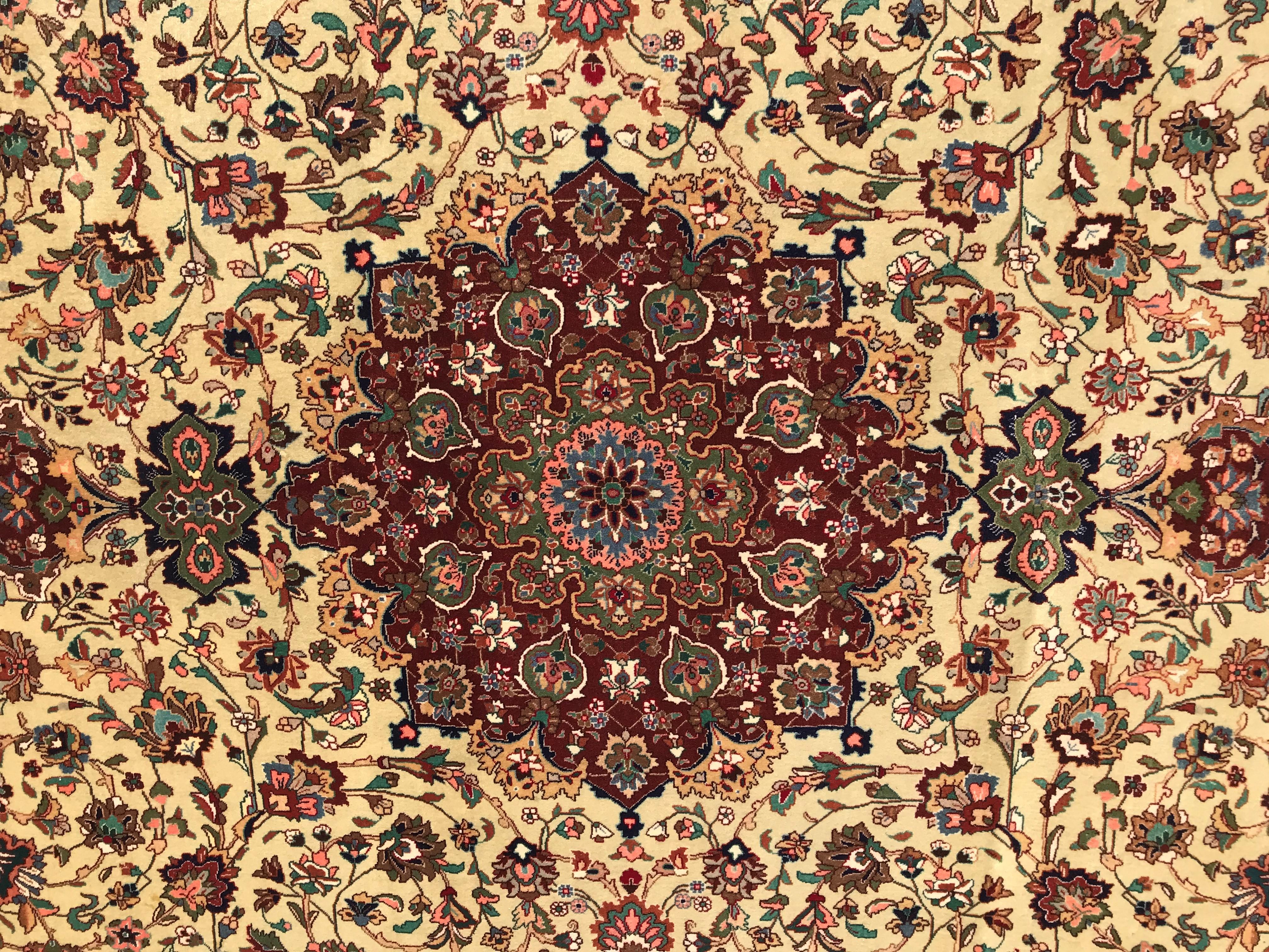 Hand-Woven Handwoven Tabriz Persian Wool Rug with Central Medallion, circa 1960