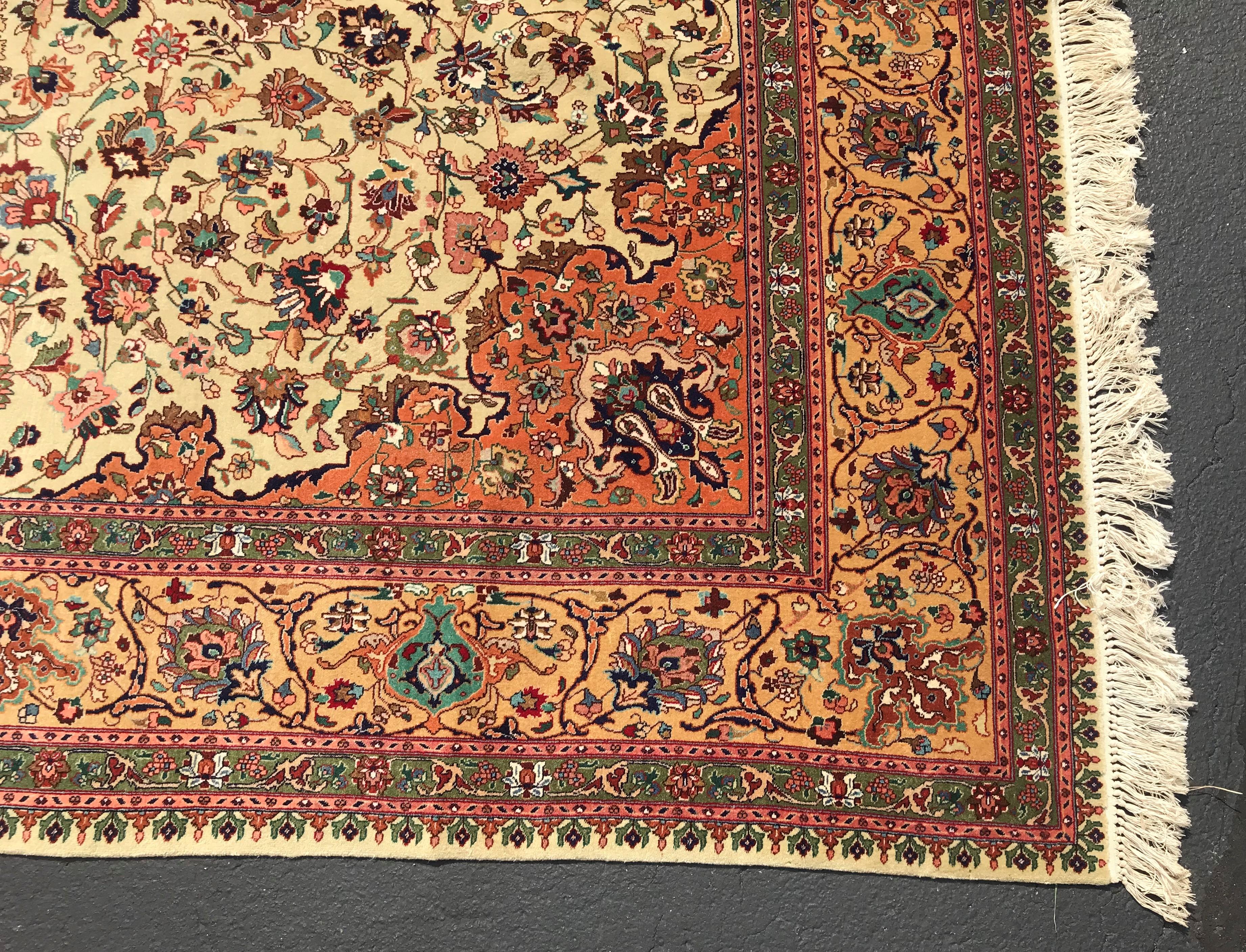 Mid-20th Century Handwoven Tabriz Persian Wool Rug with Central Medallion, circa 1960