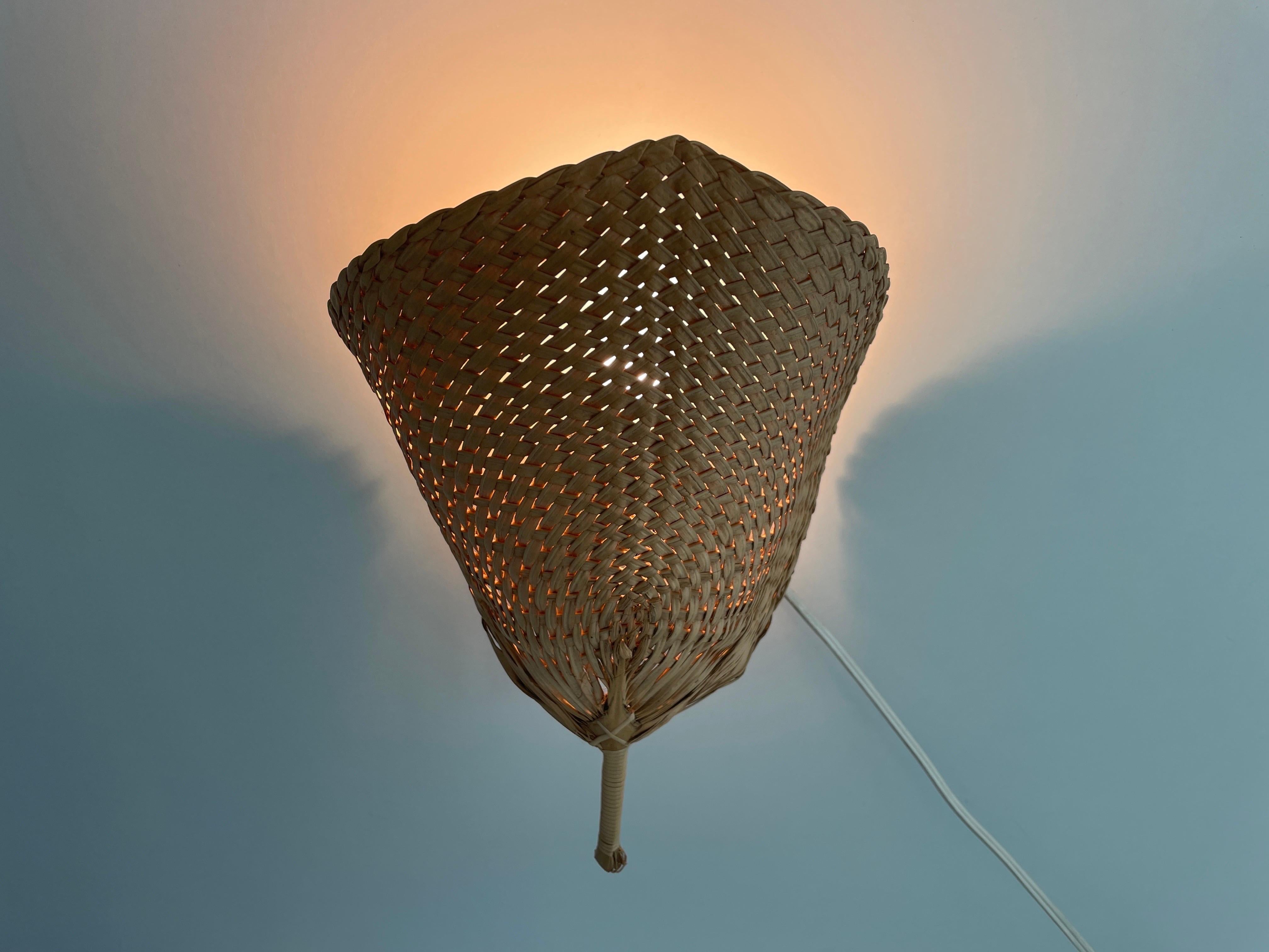 Hand-woven Wicker Palmate Leaf Design Single Sconce, 1960s, Germany For Sale 4