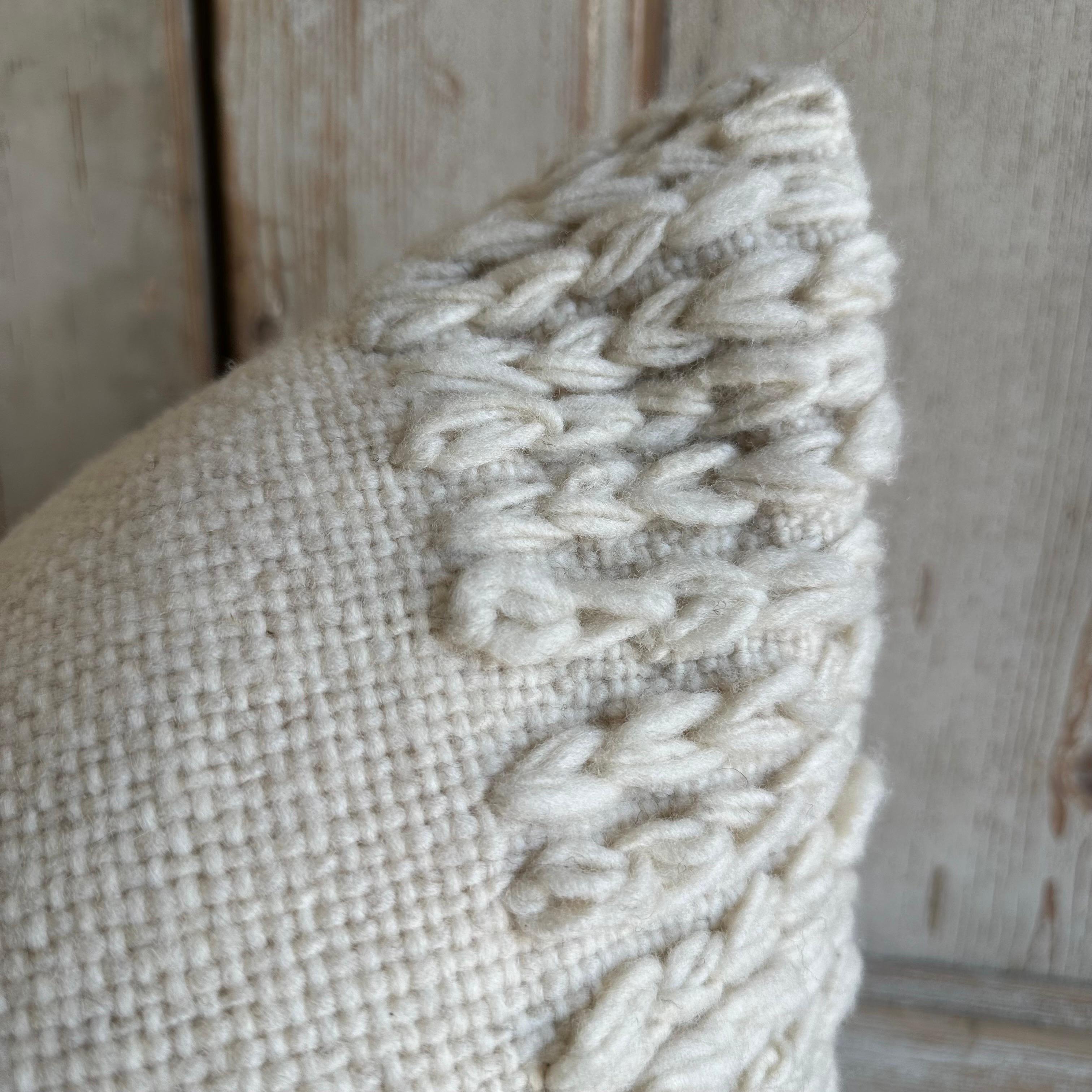 Hand Woven Wool Accent Pillow in Off White For Sale 1