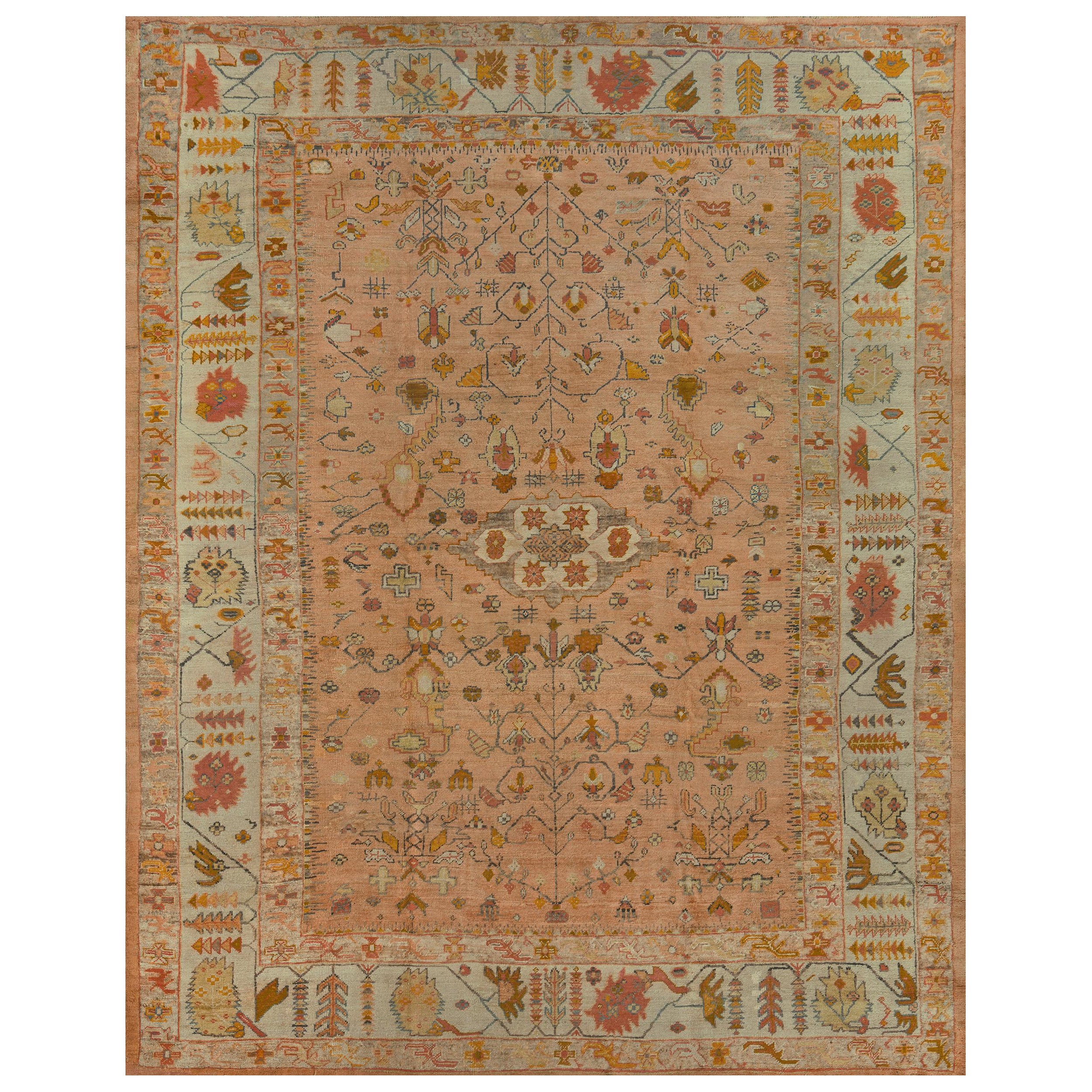 Tappeto Anatolian Oushak tessuto a mano in lana antica CIRCA 1880 con fiori rosa in vendita