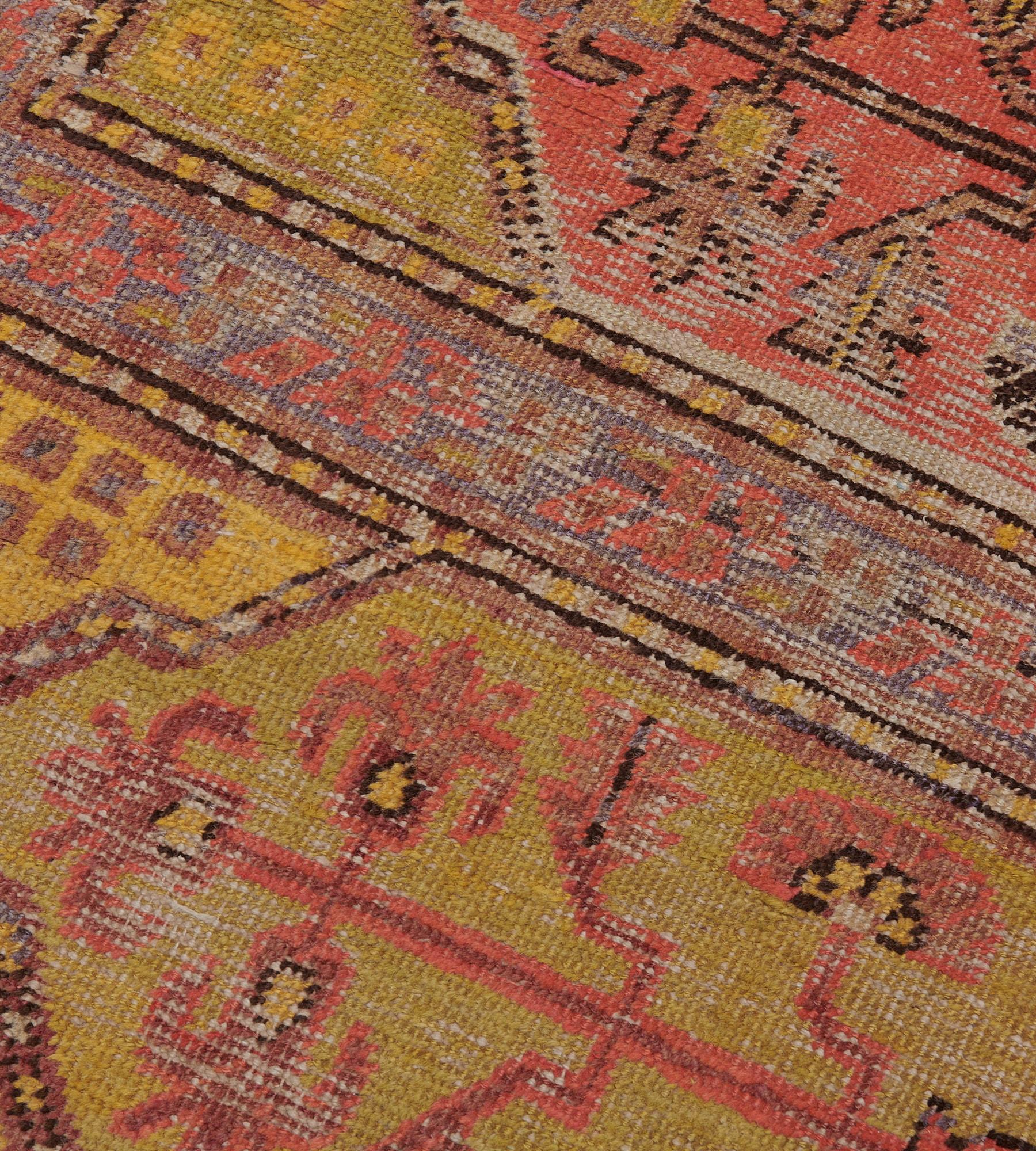 Hand-woven Wool Antique Circa-1900 Traditional Khotan Rug In Good Condition For Sale In West Hollywood, CA