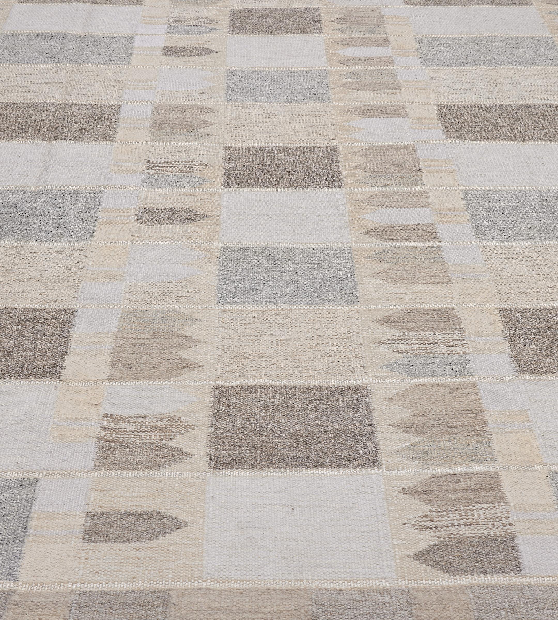 Indian Hand-Woven Wool Contemporary Swedish-Inspired Flat-weave Rug 12'1