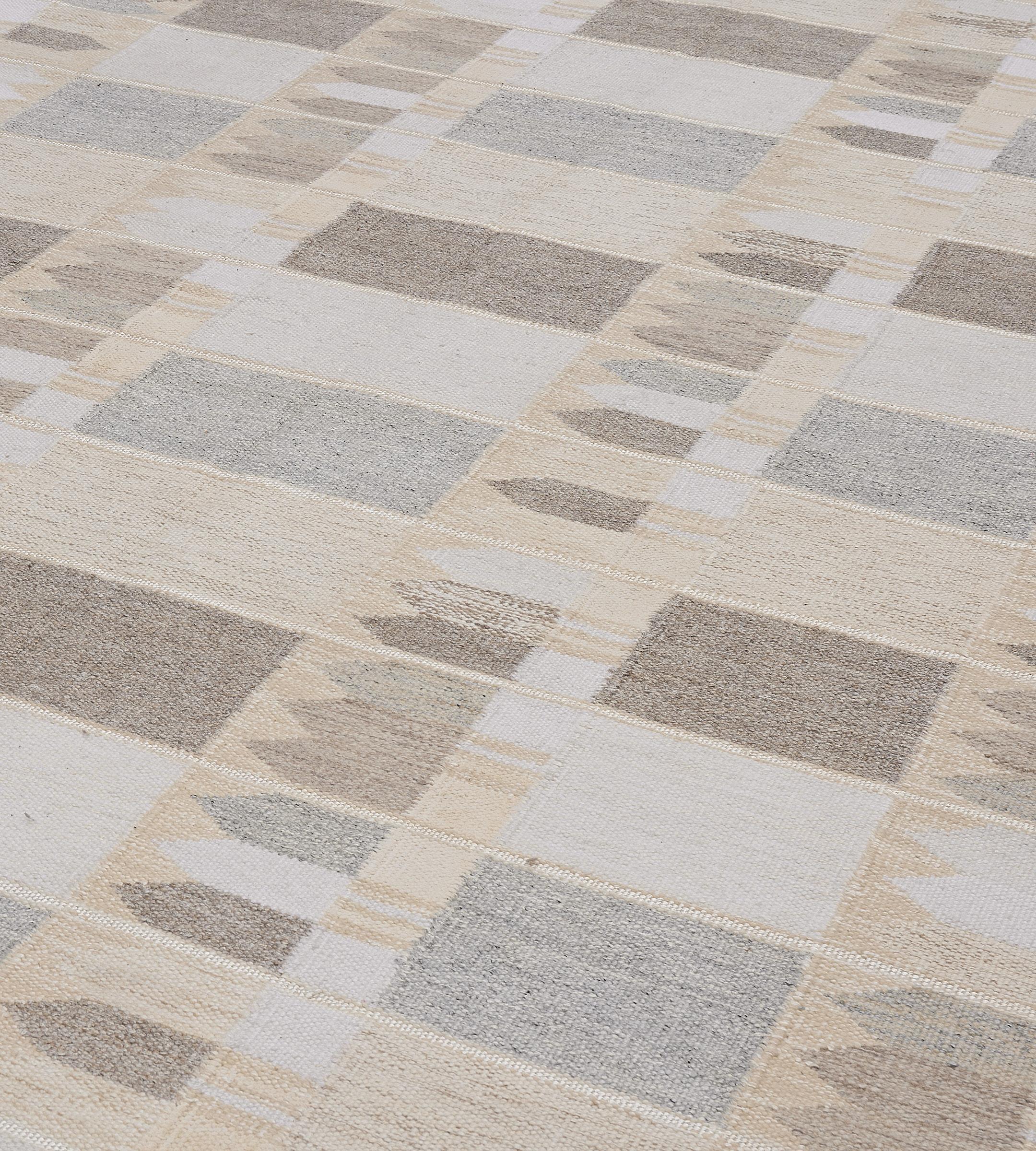 Hand-Woven Wool Contemporary Swedish-Inspired Flat-weave Rug 12'1