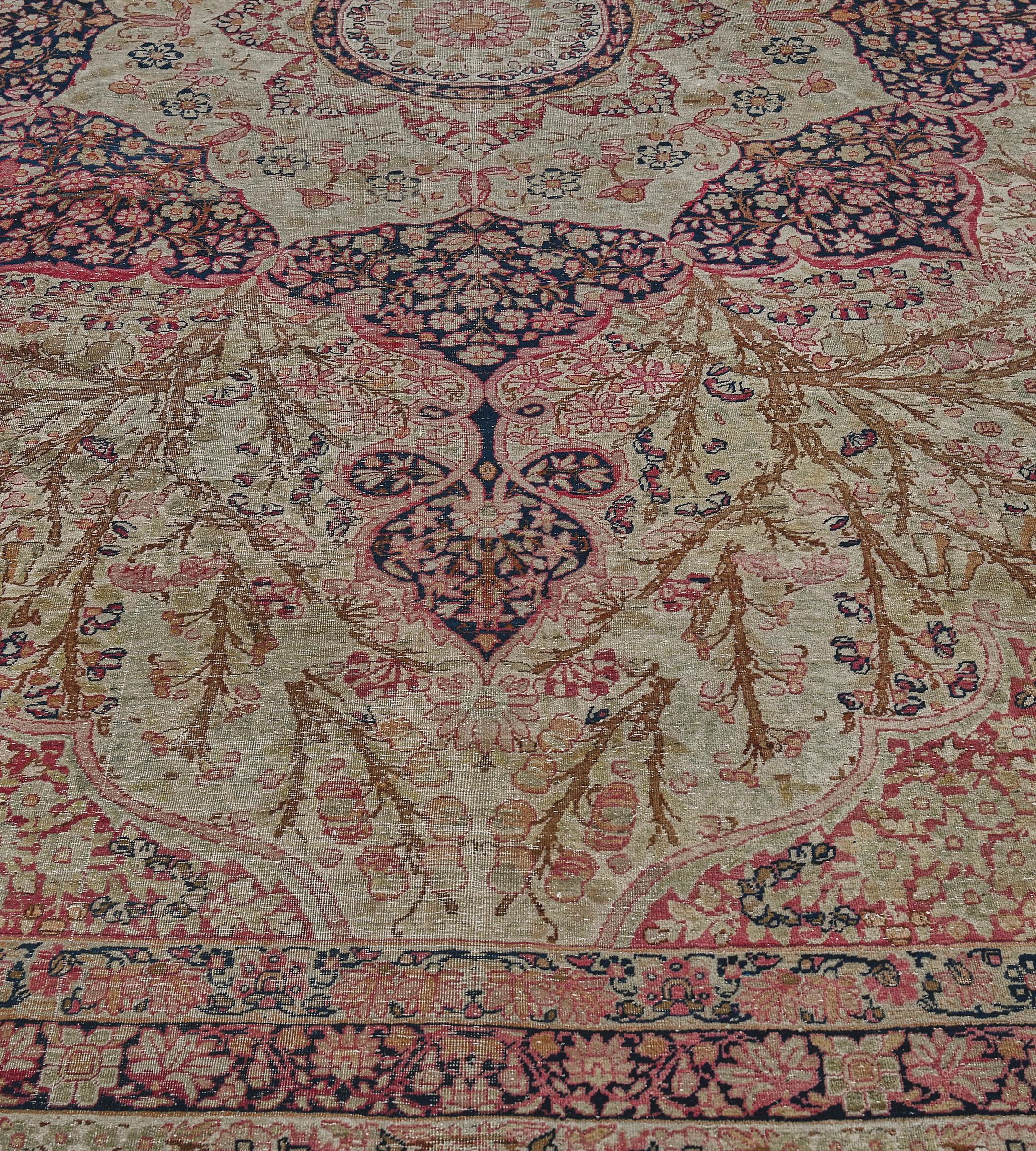 Tappeto Kerman tessuto a mano in lana della fine del XIX secolo proveniente dalla Persia sudorientale in vendita 4
