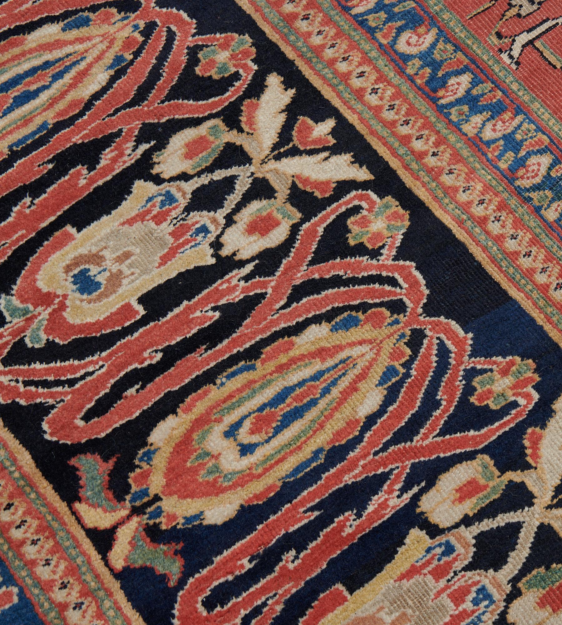 Tapis Fereghan rouge en laine tissé à la main à la fin du XIXe siècle en Perse occidentale en vente 3