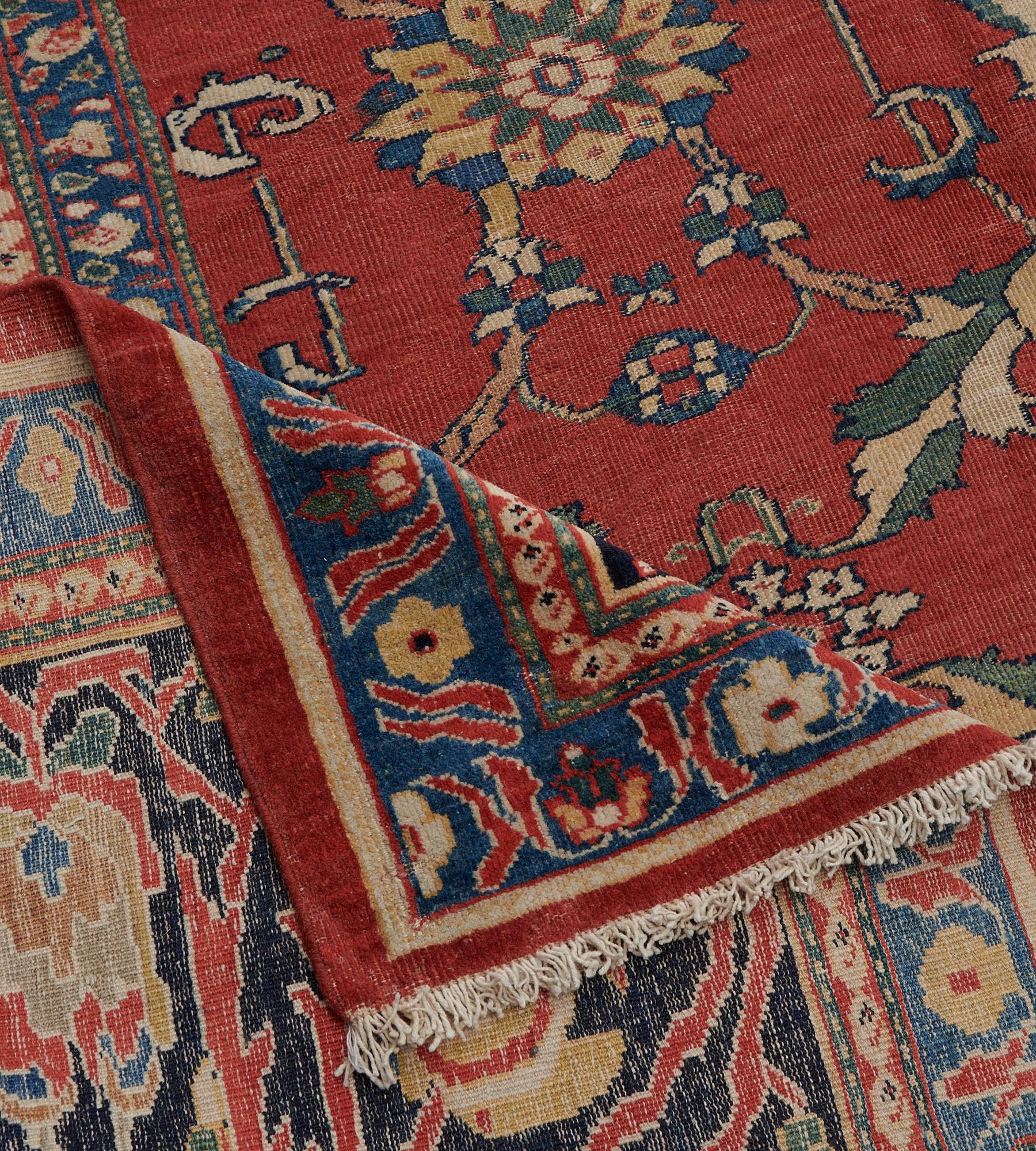 Tapis Fereghan rouge en laine tissé à la main à la fin du XIXe siècle en Perse occidentale en vente 6