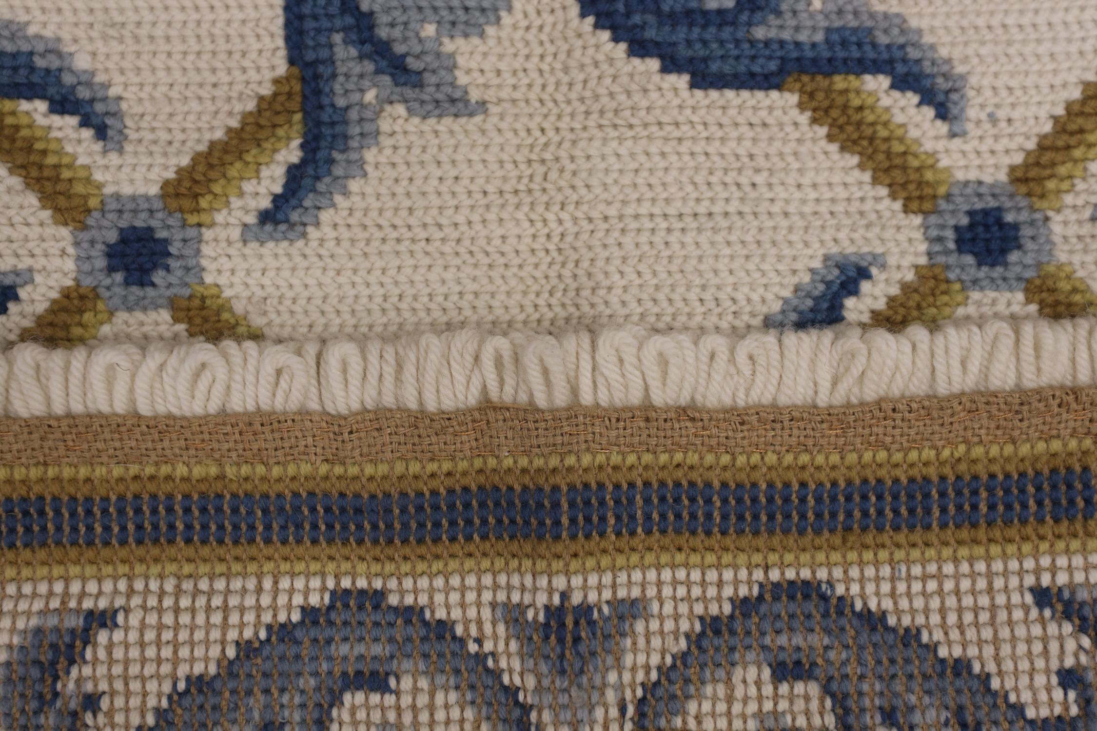 Hand-Knotted Hand Woven Wool Needlepoint Rug Traditional Blue Cream Carpet Rugs