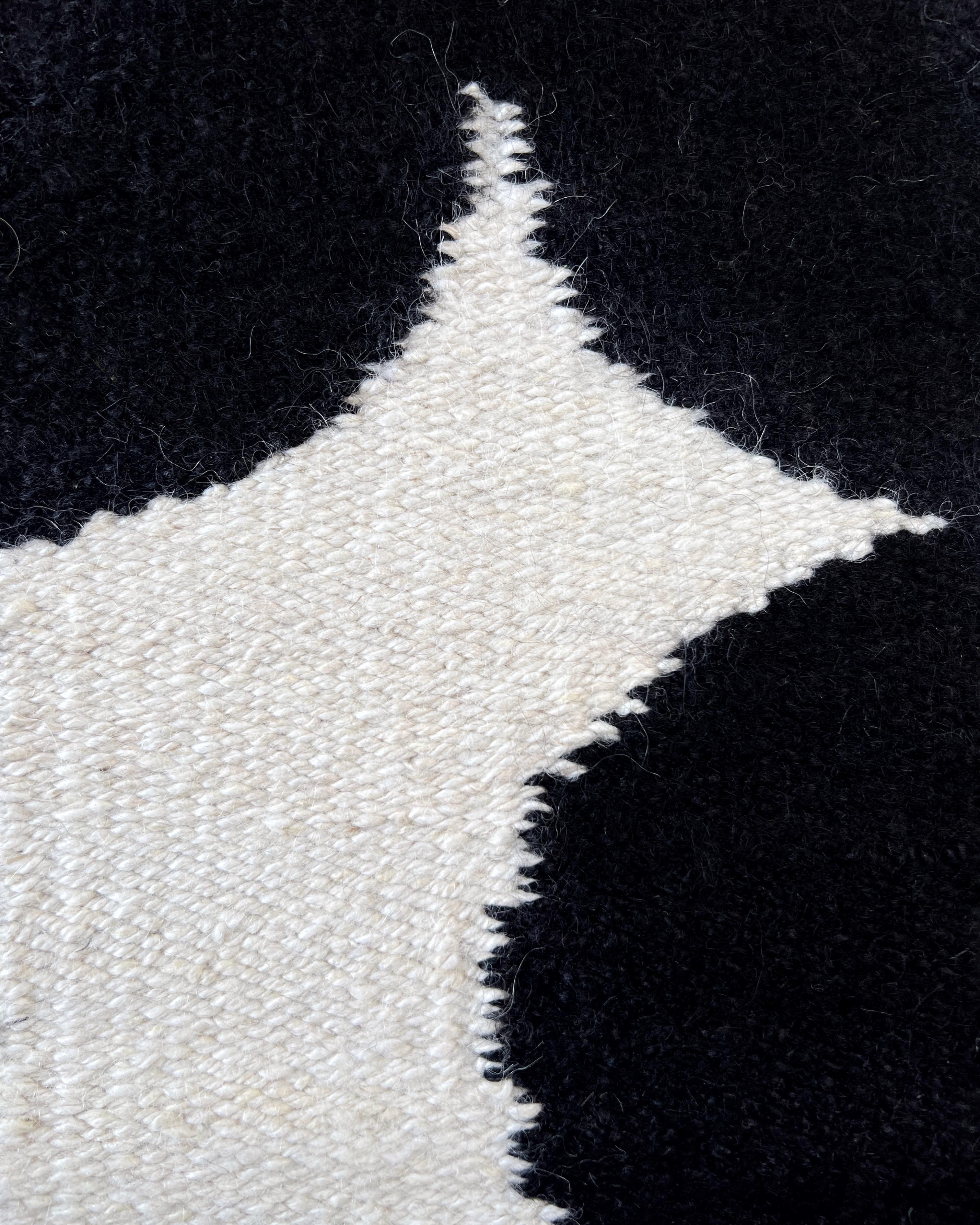 Argentine Hand-woven wool rug 