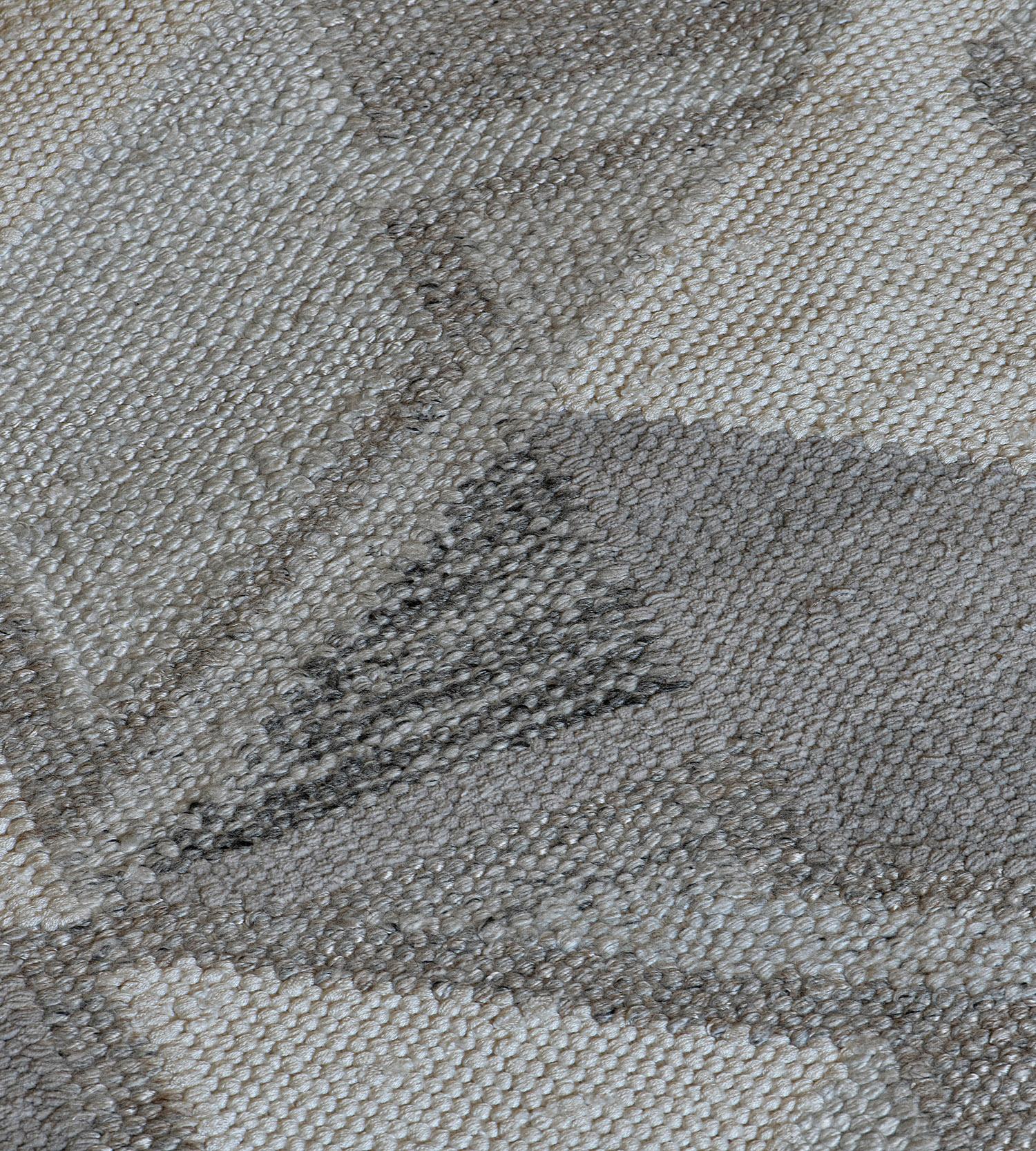 Handgewebter schwedischer Revival-Teppich aus Wolle (Handgeknüpft) im Angebot
