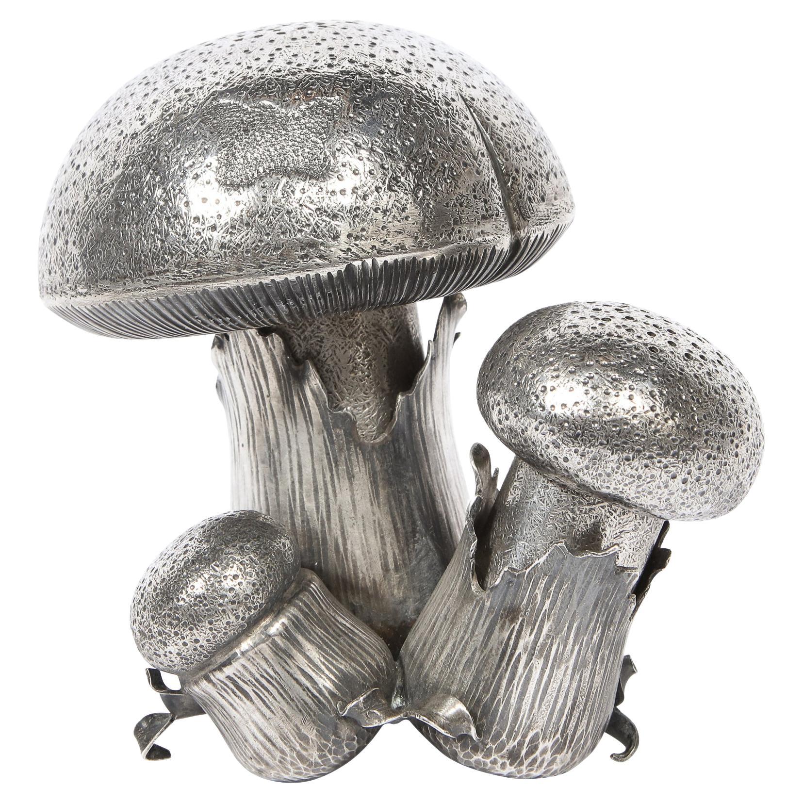 Hand-Wrought Sterling Silver Mushroom Salt & Pepper Shaker Signed by Buccellati For Sale