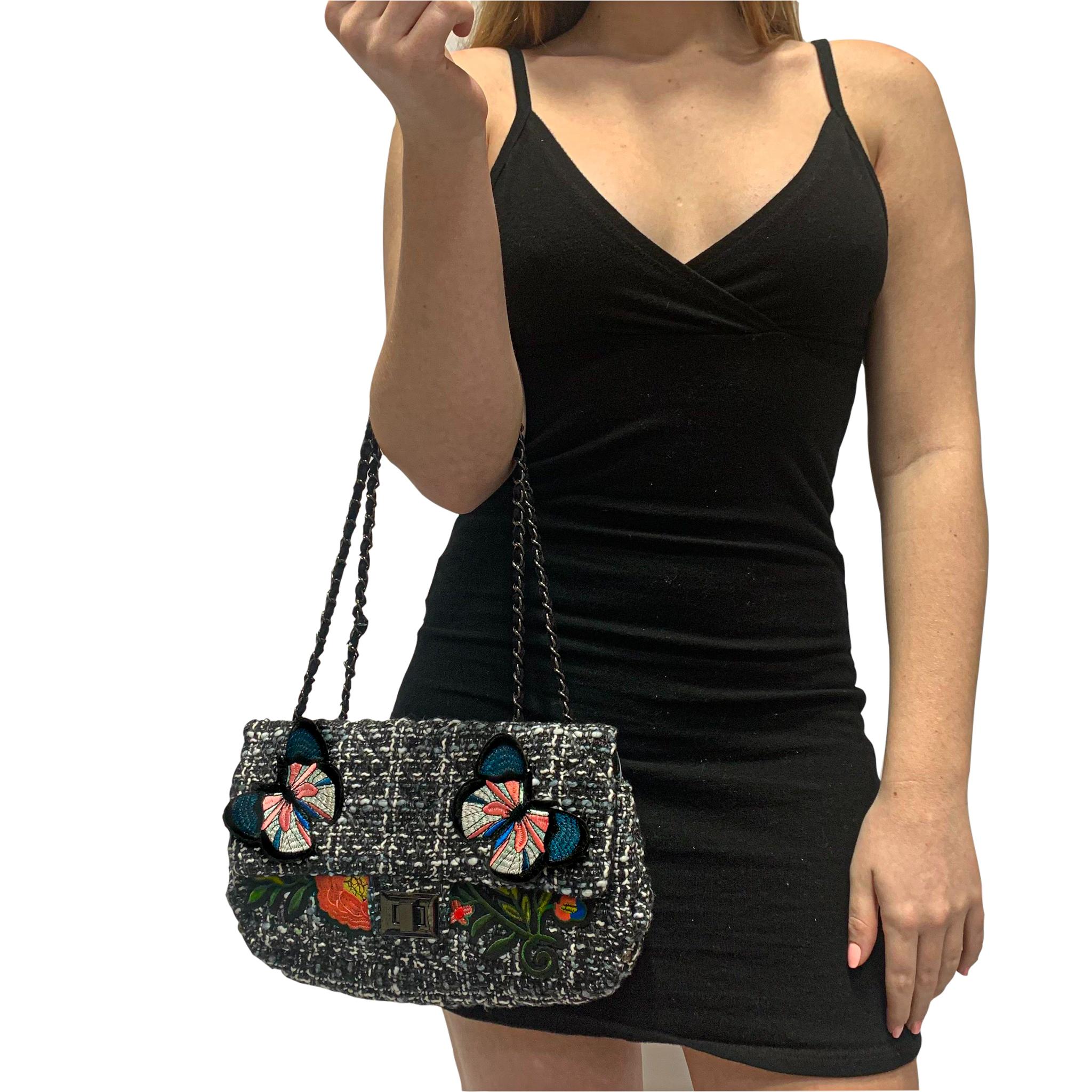  Classic flap bag with a plush felt woven through the chain for a softer and more elegant look.
Fold-over flap with turn-lock closure
Non-removable woven velvet chain crossbody strap
Zippered interior patch pocket                                    