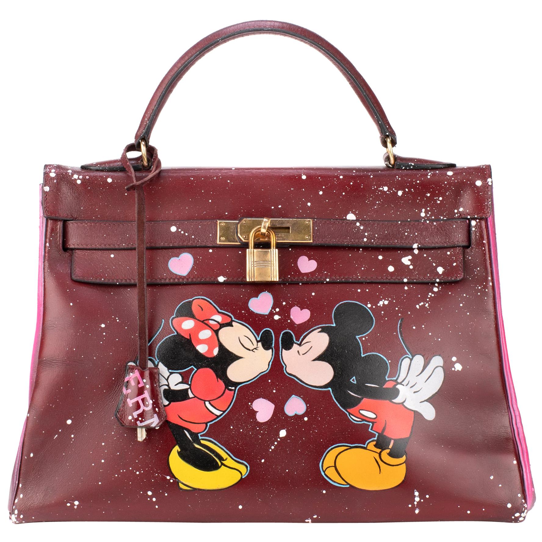 Handbag Hermès Kelly 32 in burgundy calfskin customized "Minnie&Mickey in love"!