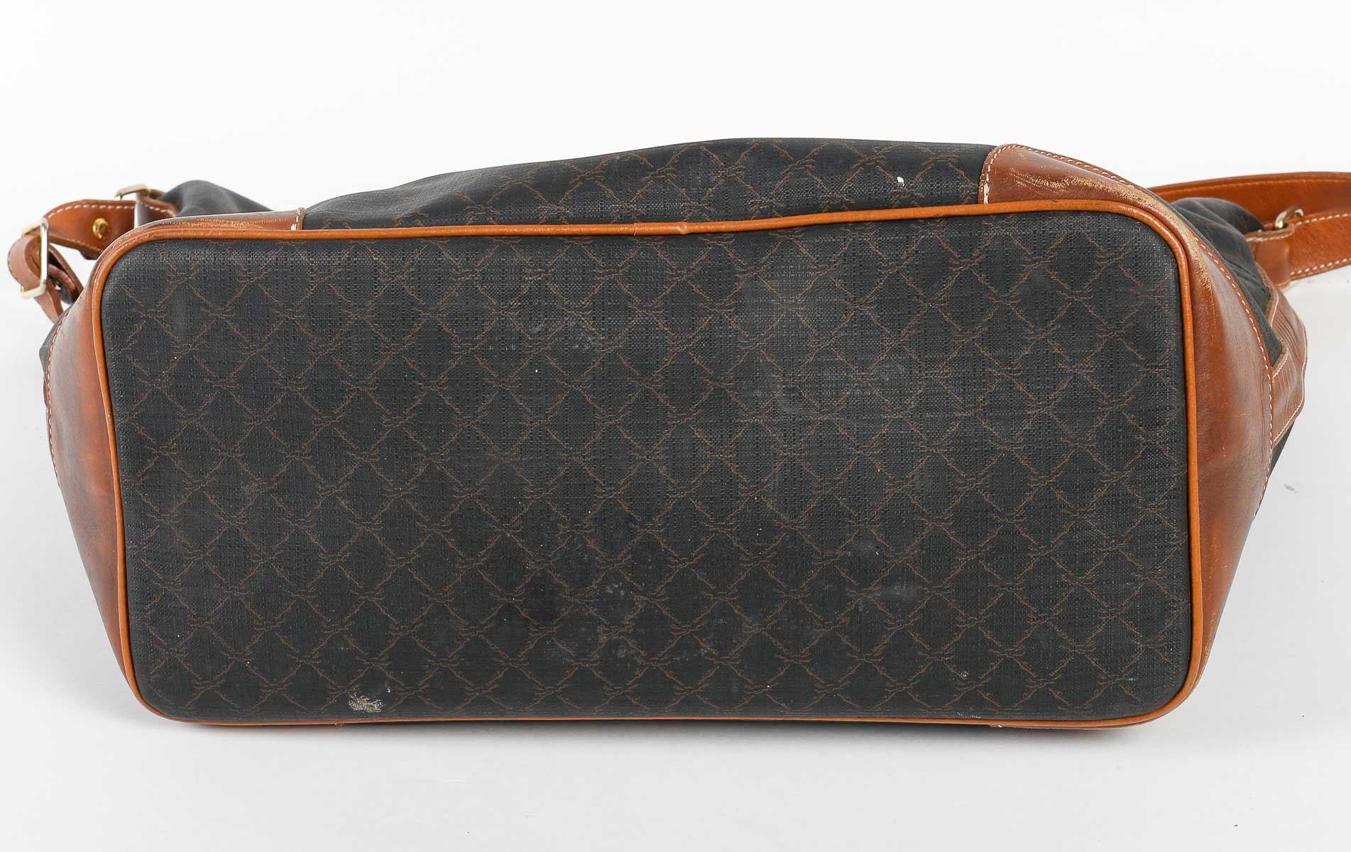 Leather Handbag, Longchamp, Large Size, 20th Century. For Sale