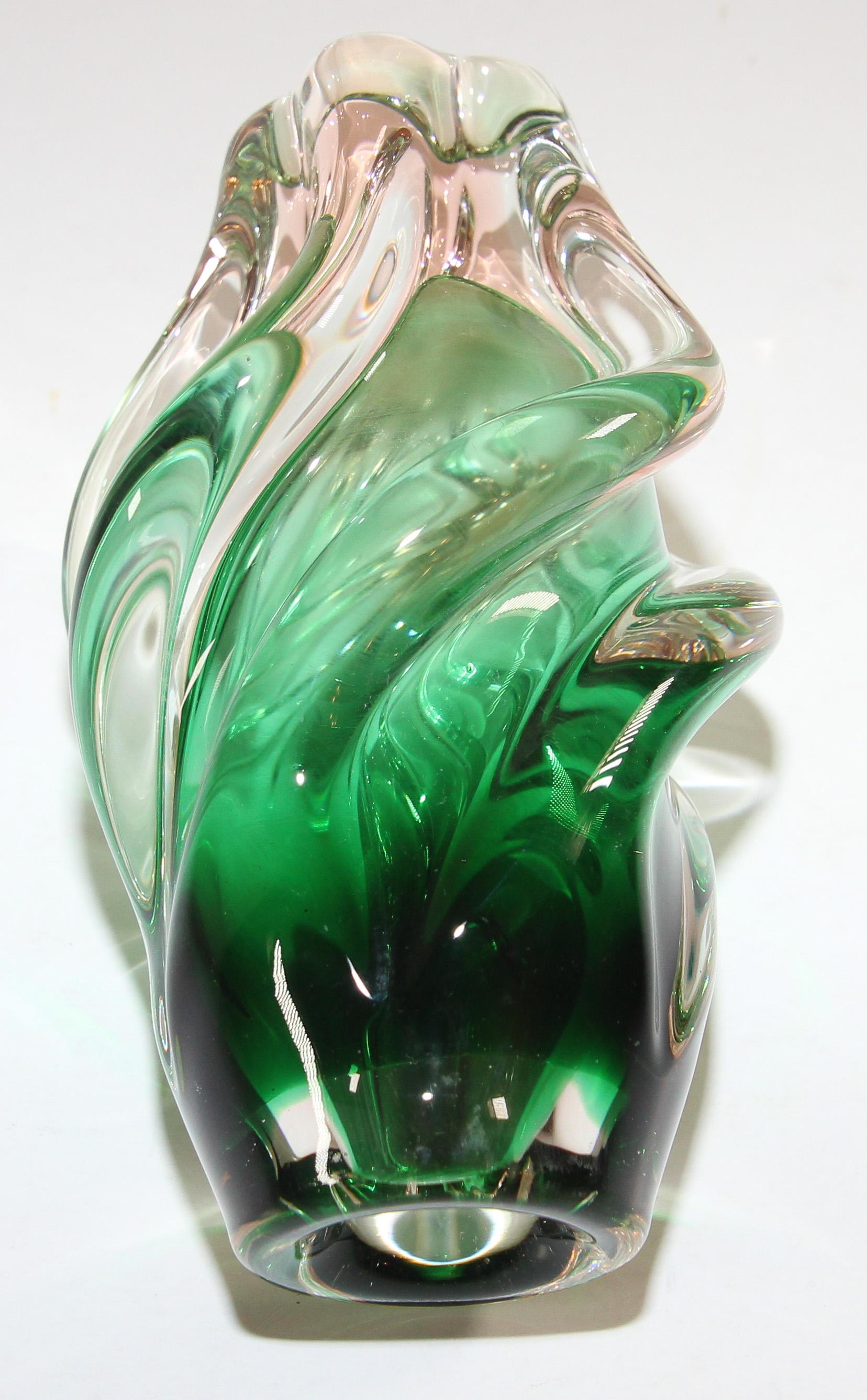 20th Century Handblown Art Glass Vase in Green Twisted Organic Shape For Sale