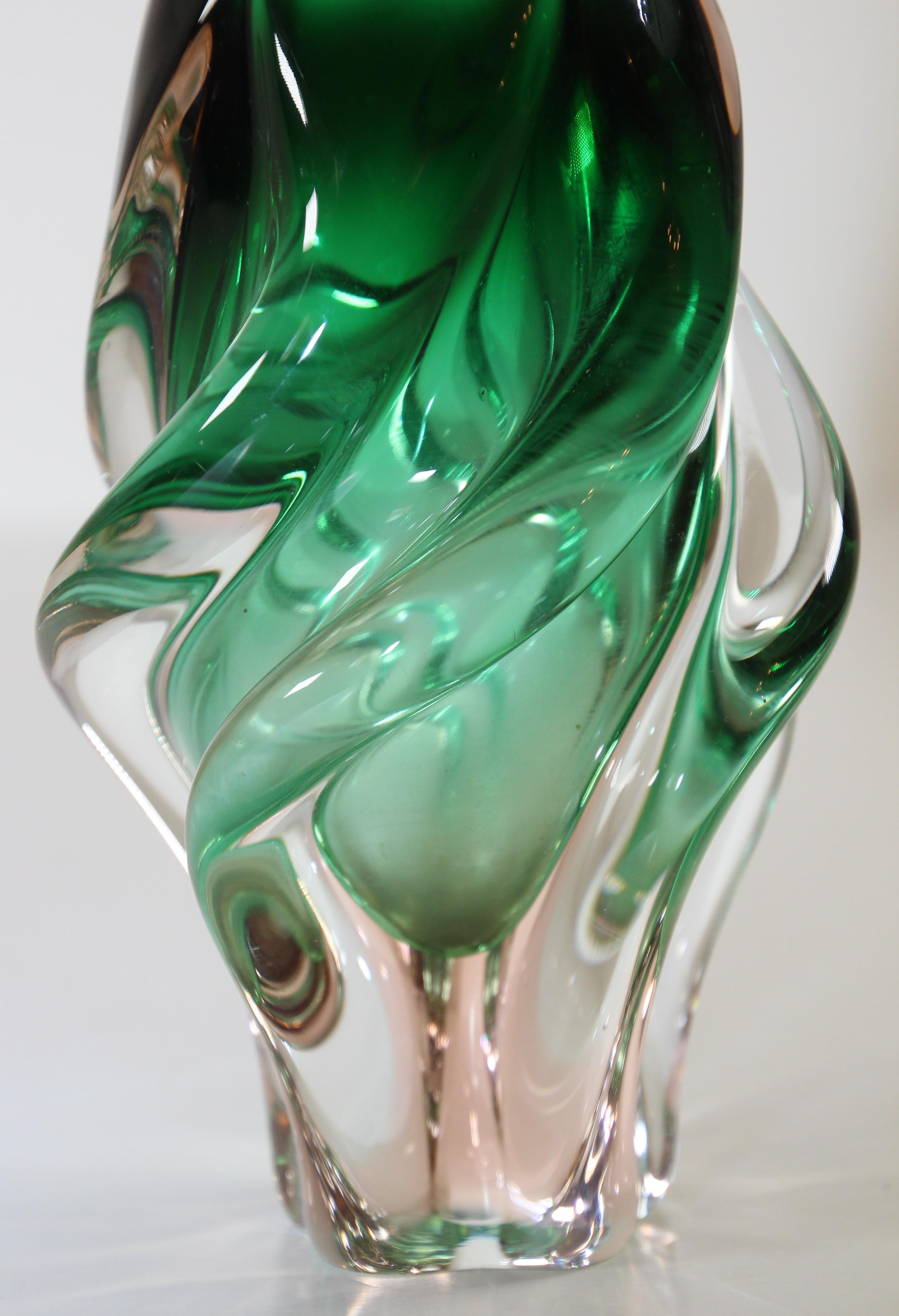 Handblown Art Glass Vase in Green Twisted Organic Shape For Sale 4