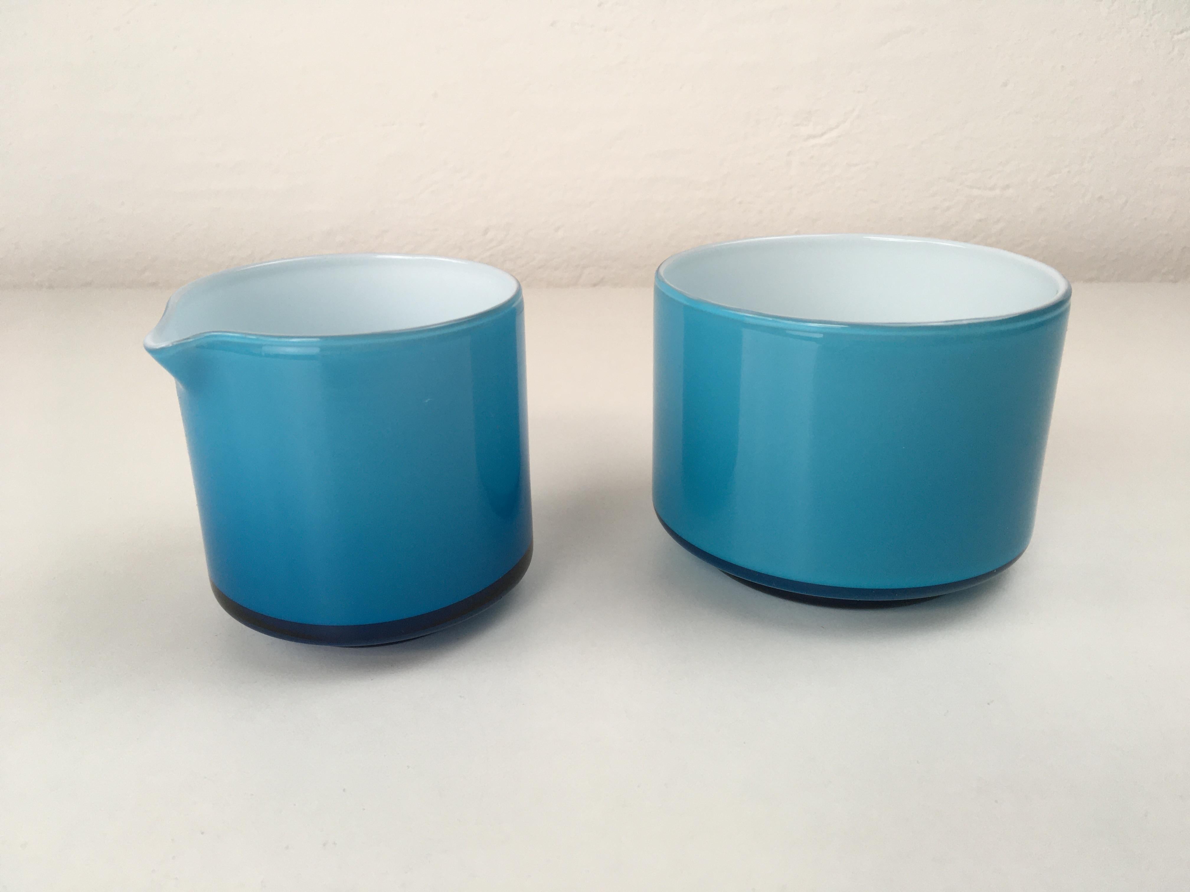 Handblown Cream and Sugar Bowls in Opaline Glass by Michael Bang for Holmegaard In Good Condition For Sale In Knebel, DK