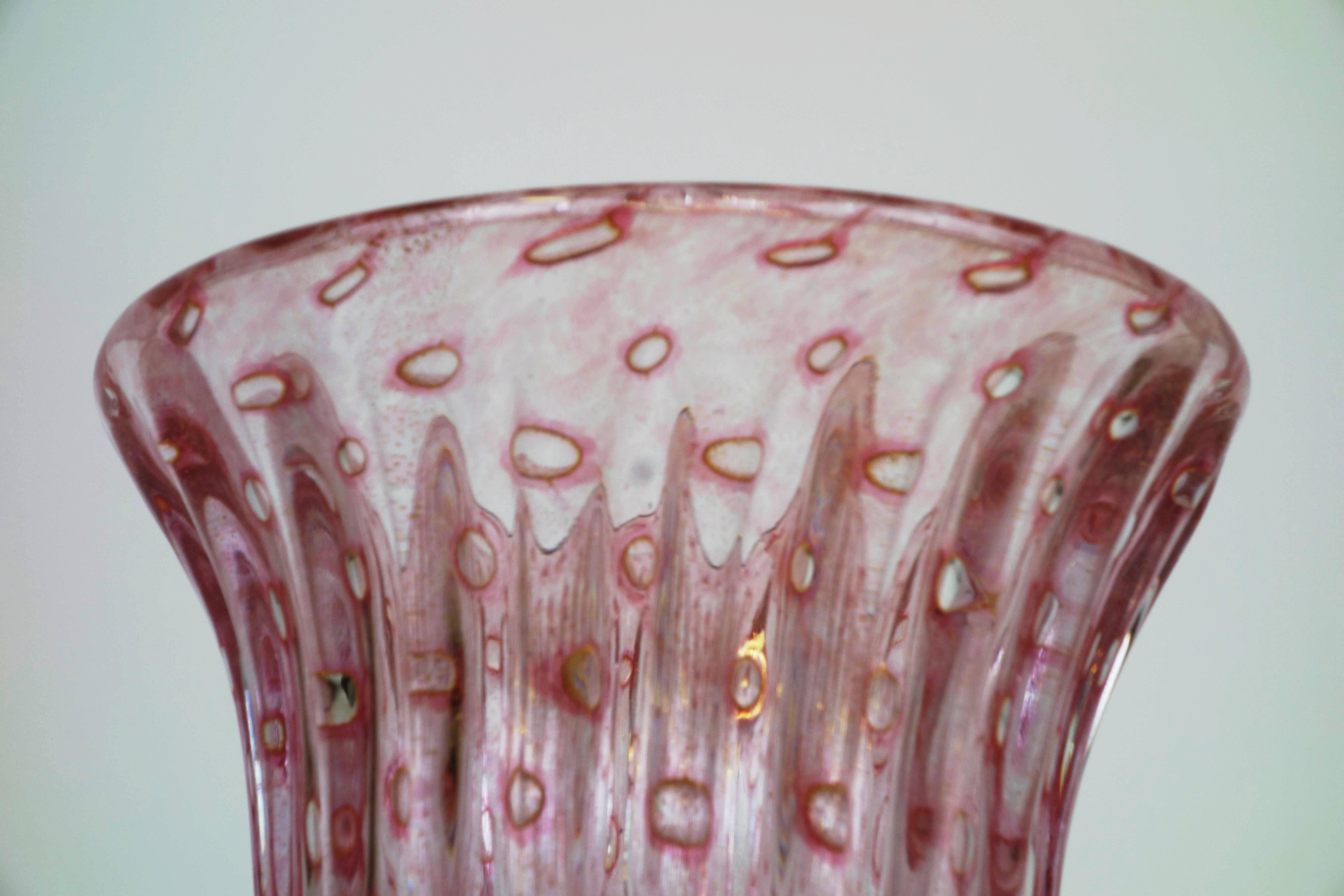 Italian Handblown Fluted Murano Glass Vase by Fratelli Toso, Murano, Italy, 1950s For Sale