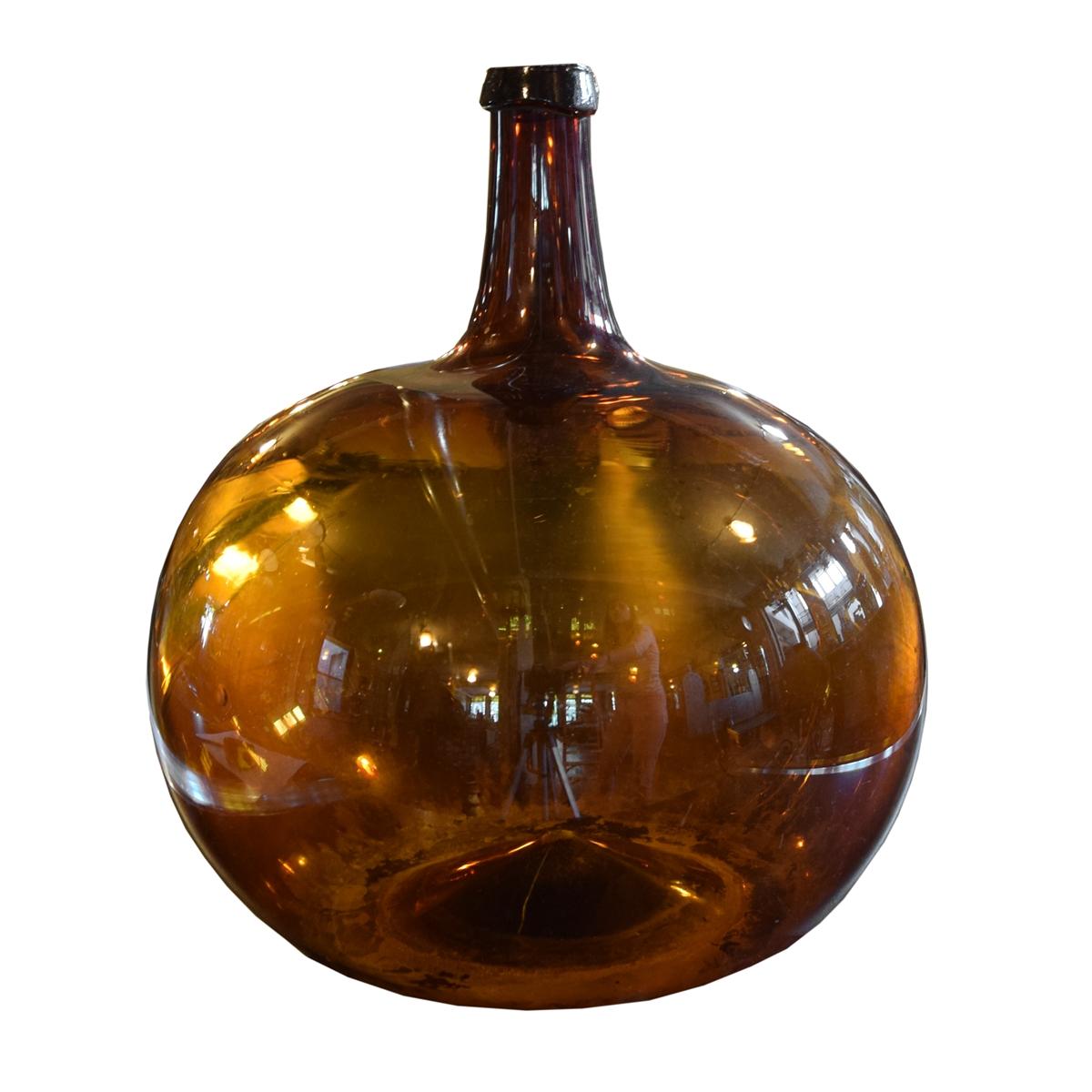Handblown Glass French Wine Vessels In Excellent Condition In Chicago, IL