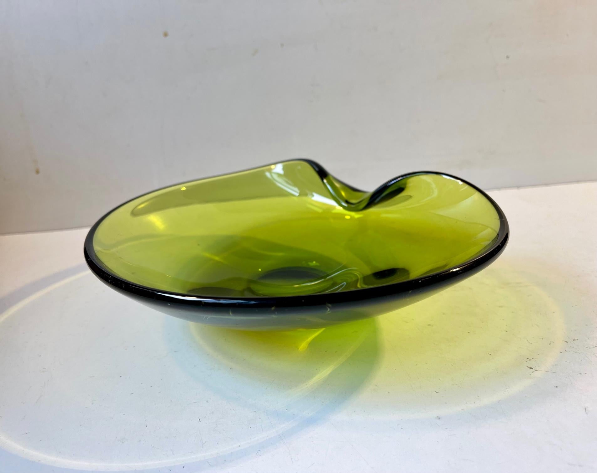 Handblown May Green Dish by Per Lütken for Holmegaard, 1950s In Good Condition In Esbjerg, DK