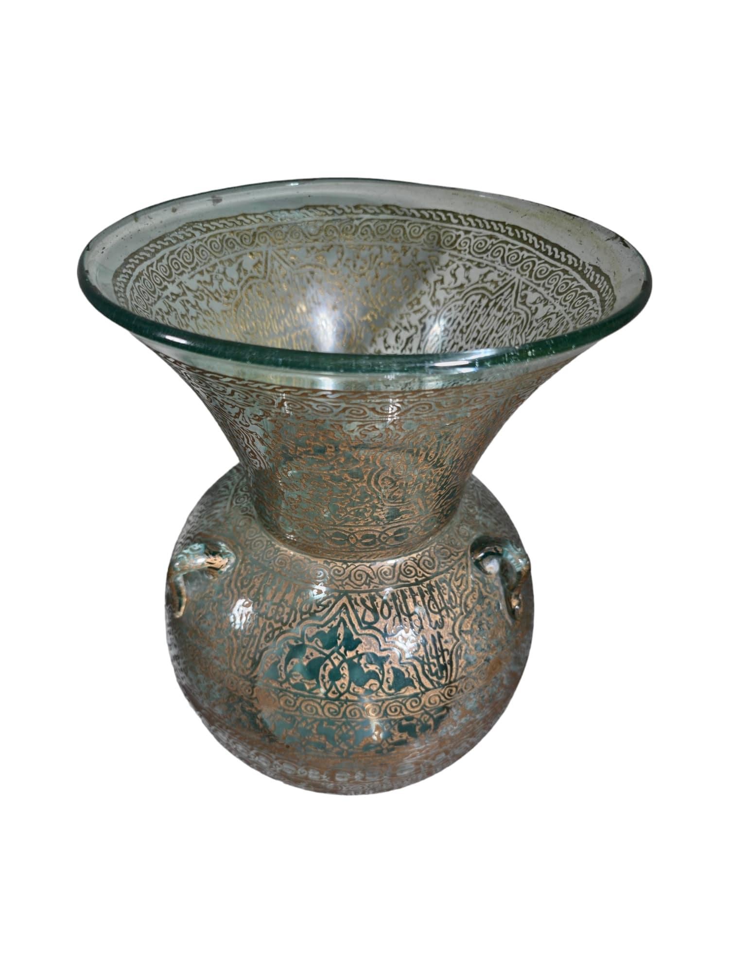 Lampada da moschea in vetro soffiato a mano in stile mamelucco e dorato con calligrafia araba in vendita 5