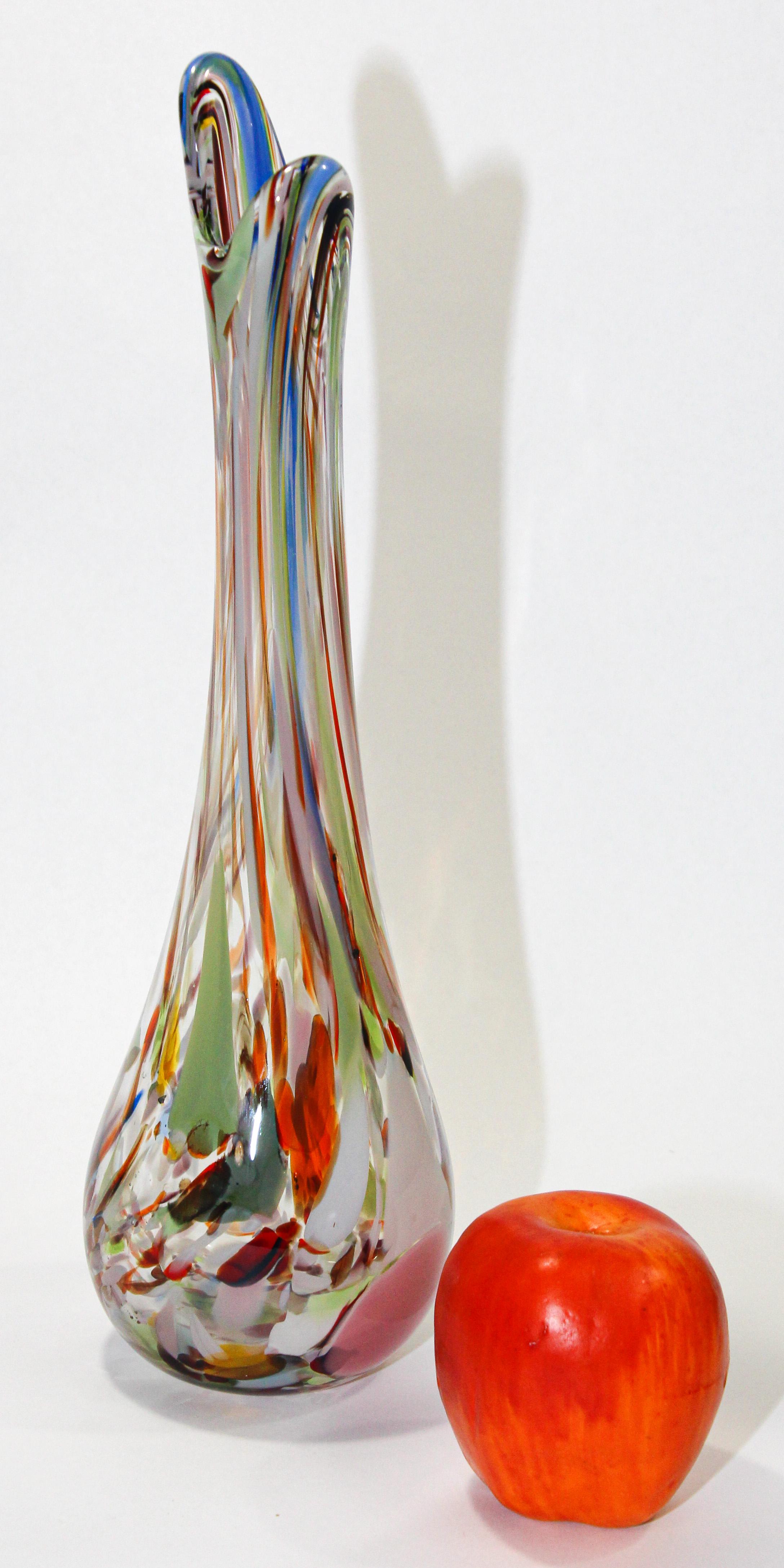 Vase aus mundgeblasenem Murano-Kunstglas in organischer Form (Organische Moderne) im Angebot