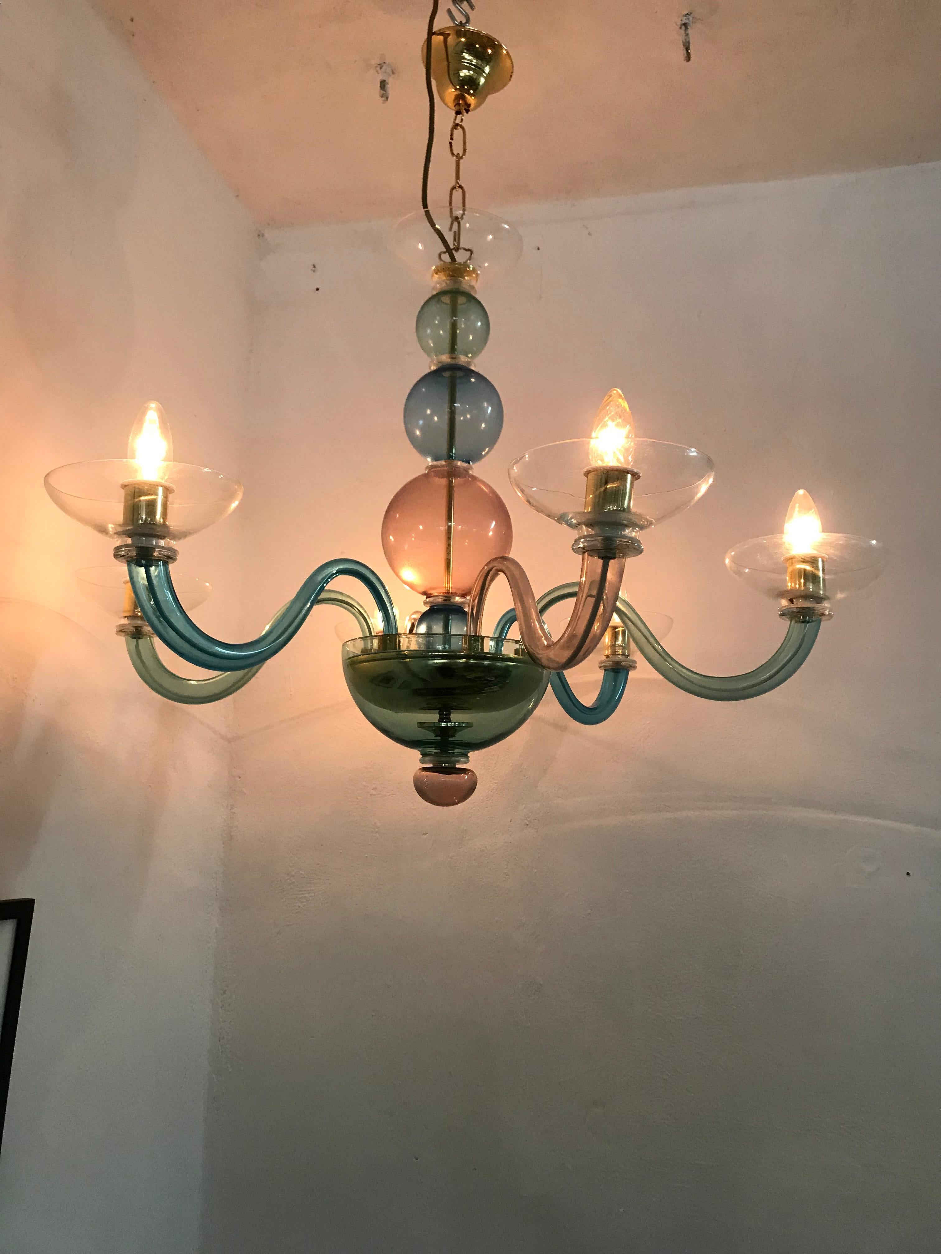 Six light multicolored chandelier made in the style of Gio Ponti's designs in hand blown Murano glass, Italy, circa 1970s
Measures: Height without the chain is 26 