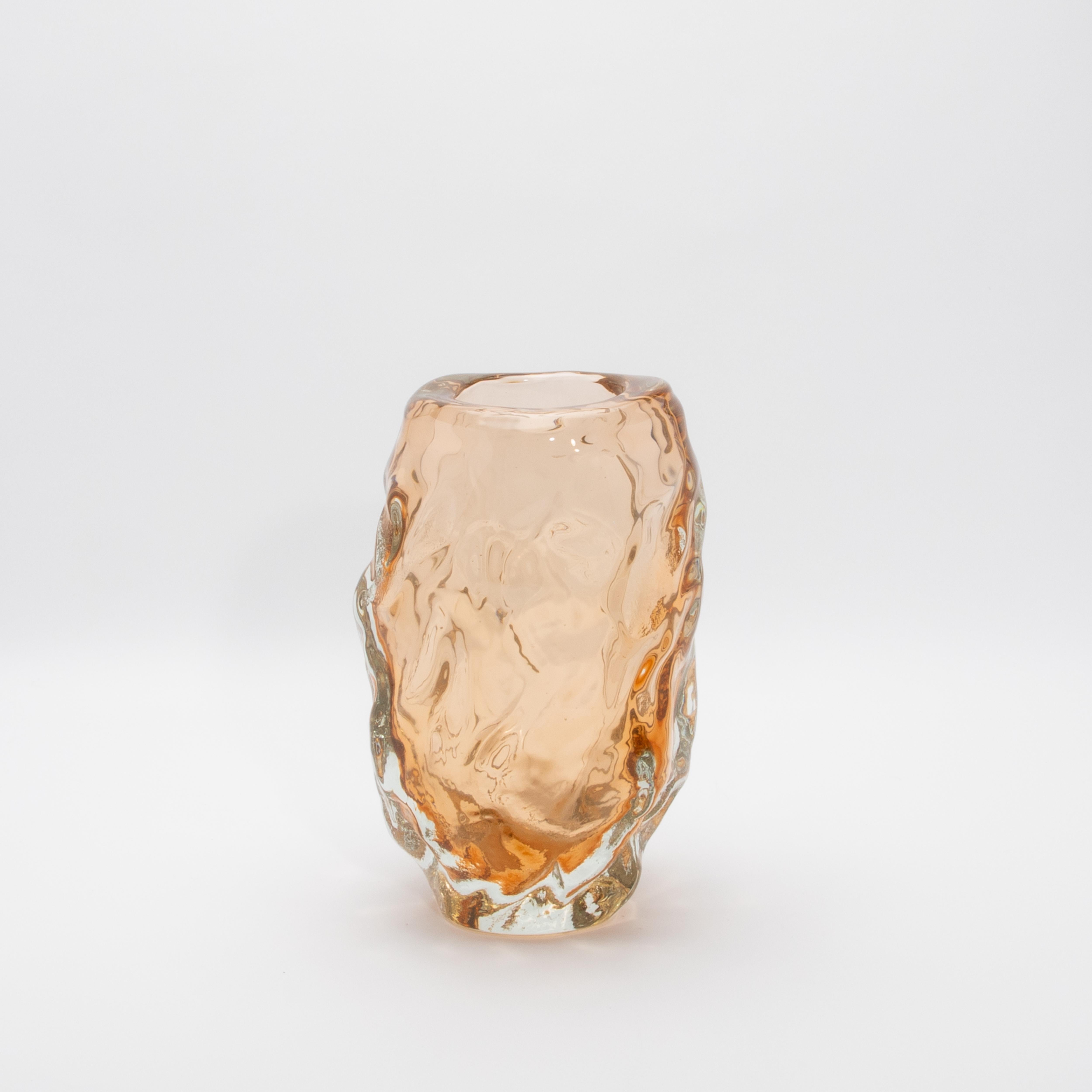 Moderno Vaso scultoreo di Murano soffiato a mano in oro rosa in vendita