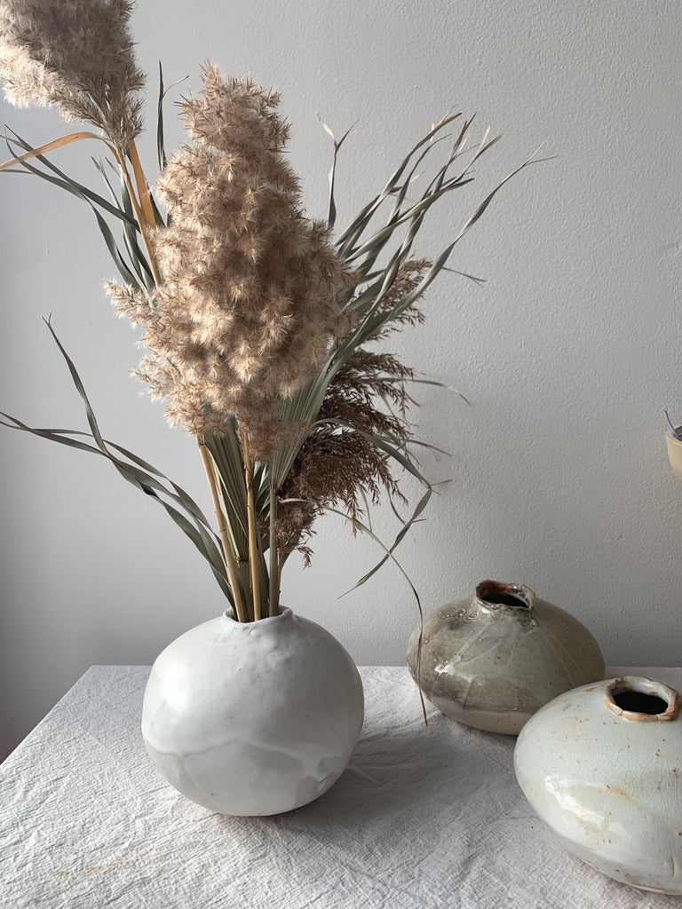 Handbuilt Organic Modern Ceramic Moon Vase In New Condition For Sale In Brooklyn, NY