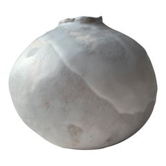 Vase lune en céramique organique moderne fabriqué à la main