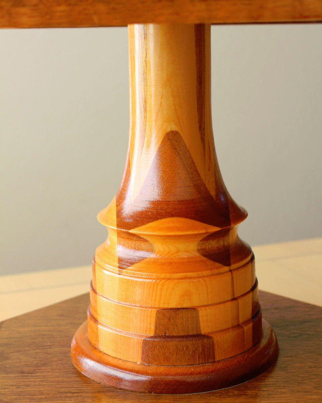 Handgeschnitzter & Crafted Mid Century Wood Chess Tisch!  Teak-Ahorn-Nussbaum-Set 1950er Jahre (Holz) im Angebot