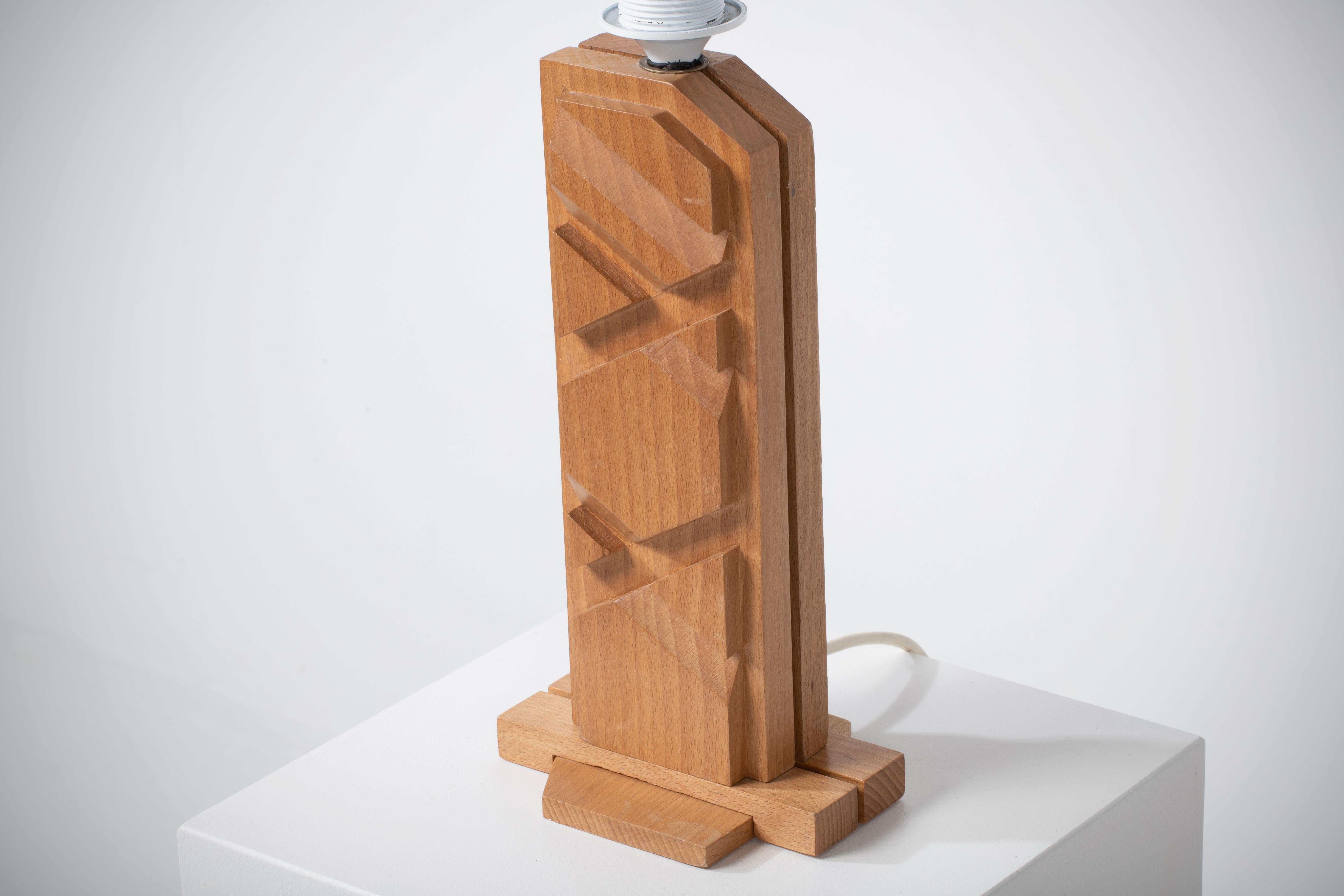 Rotin Lampe française du milieu du siècle sculptée à la main en vente