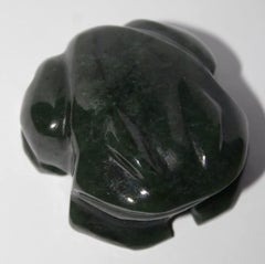 Handcarved nephrite jade frog