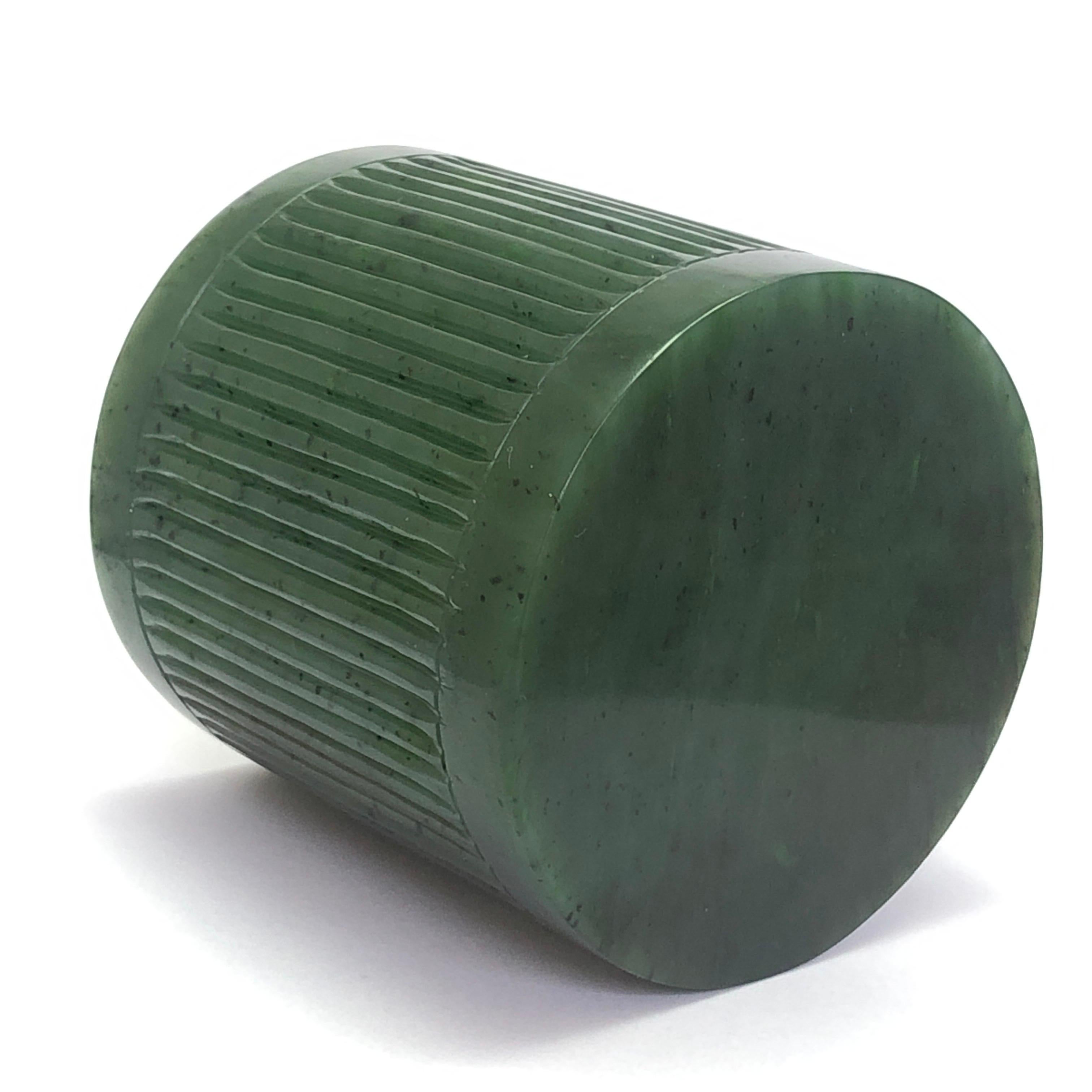 Handcarved nephrite jade whiskey glass For Sale 1