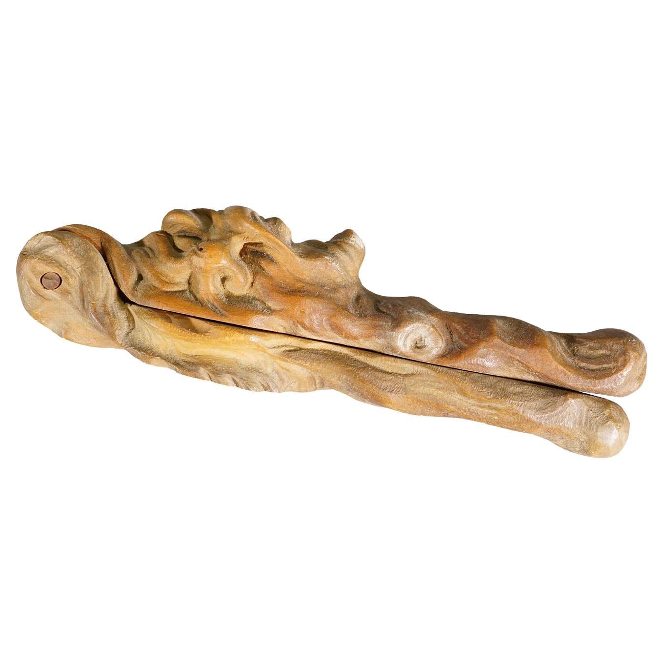 Handgeschnitzter Nussknacker aus Holz, Tirol ca. 1950 im Angebot
