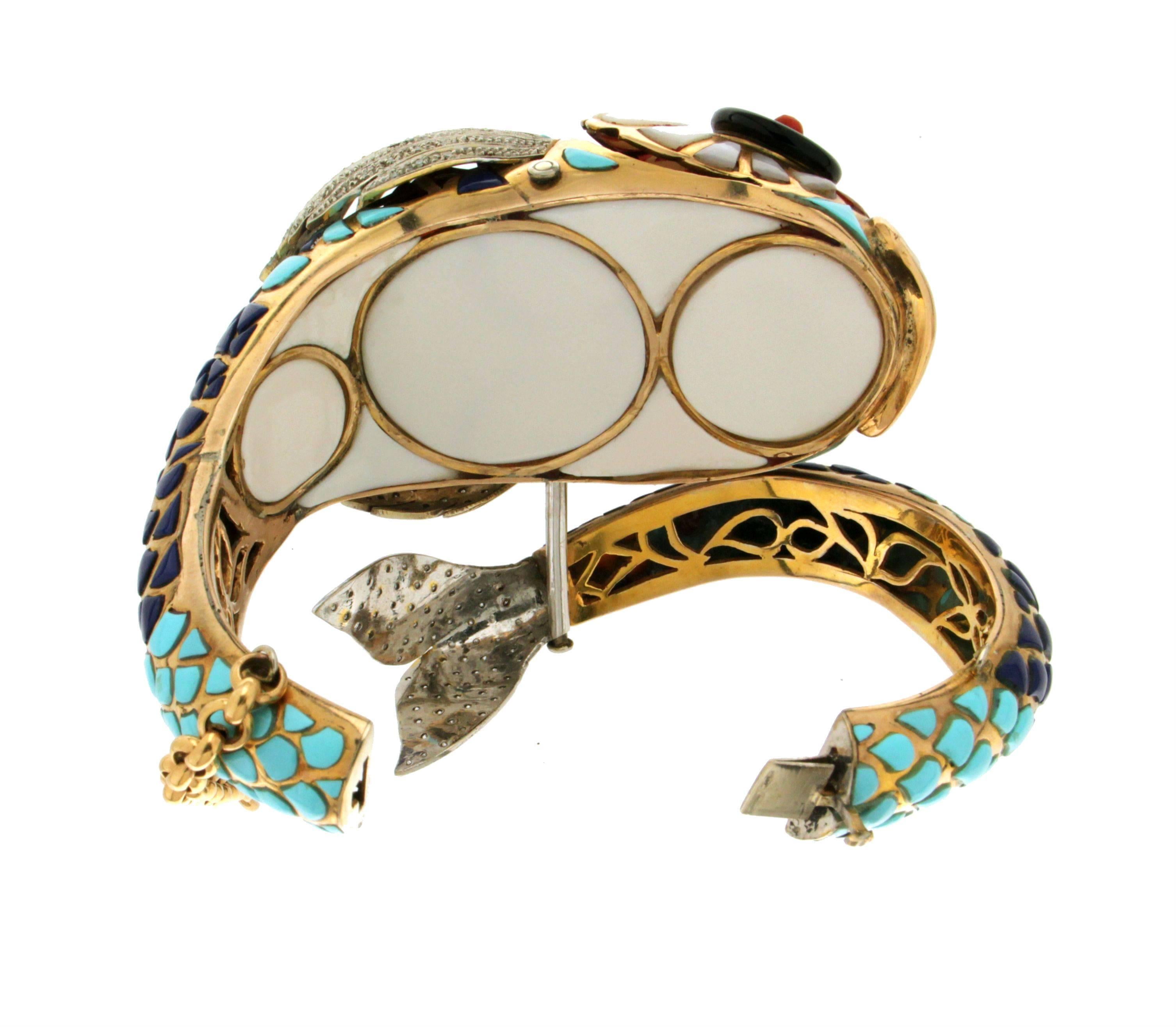 Handcraft 14 Karat Yellow and White Gold Fish Cuff Bracelet In New Condition In Marcianise, IT