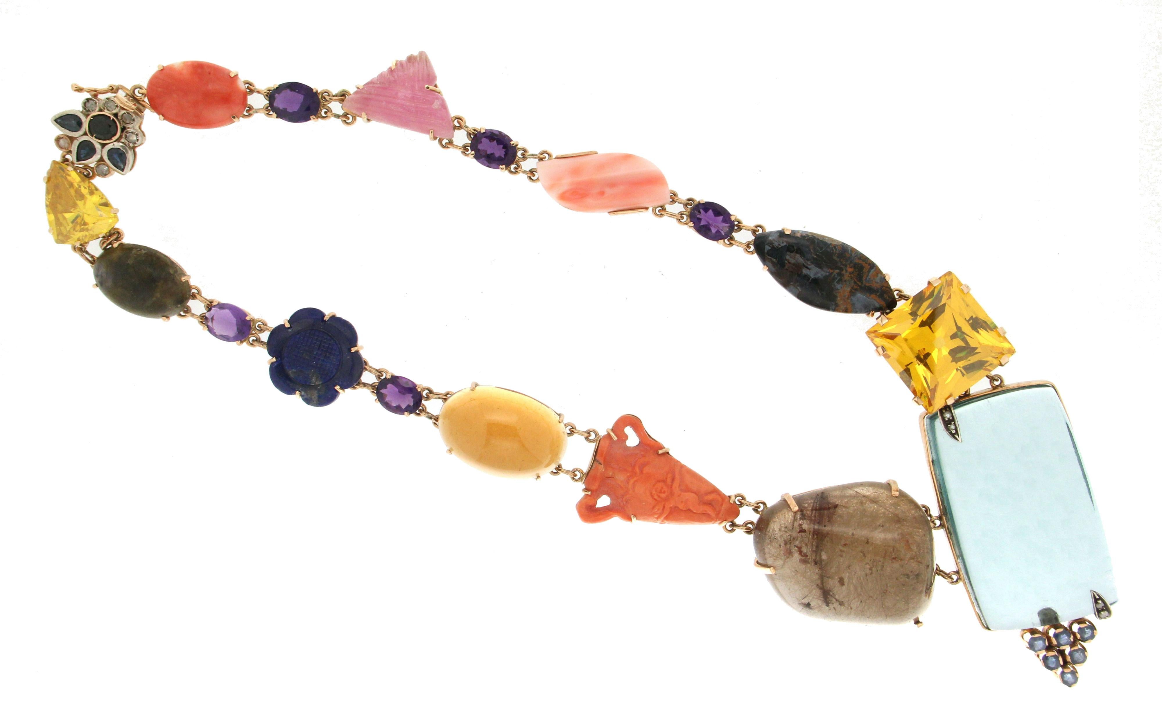 Artisan Handcraft 14 Karat Yellow Gold Diamonds Choker Necklace For Sale