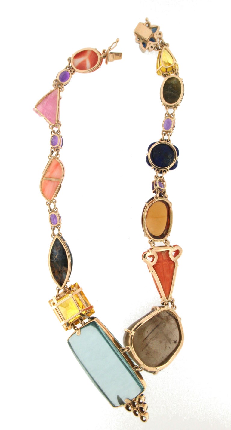 Handcraft 14 Karat Yellow Gold Diamonds Choker Necklace For Sale at 1stDibs