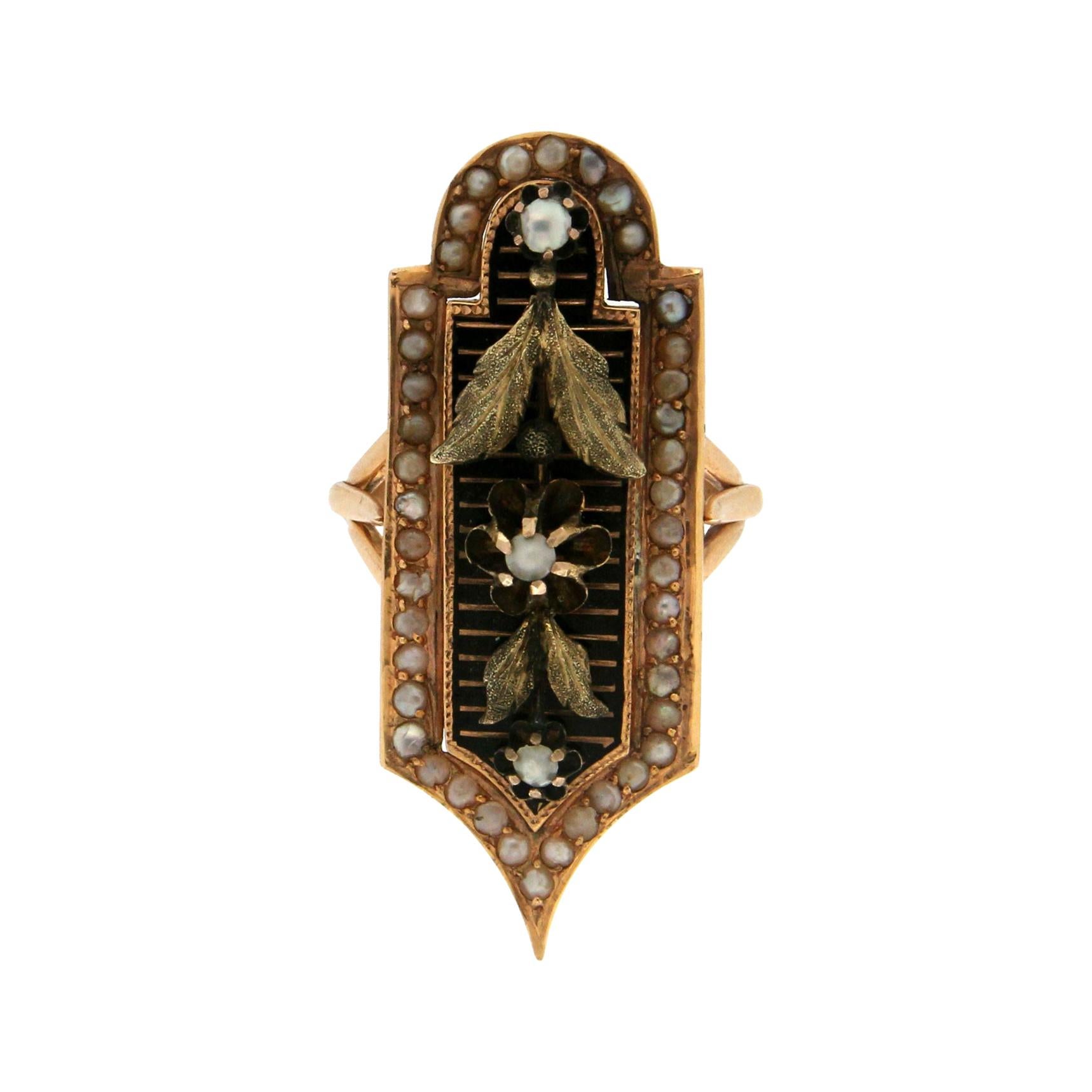 Handgefertigter Cocktail-Ring aus 14 Karat Gelbgold mit Perlen