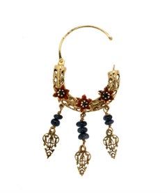 Boucles d'oreilles en goutte artisanales en or jaune 14 carats et saphirs