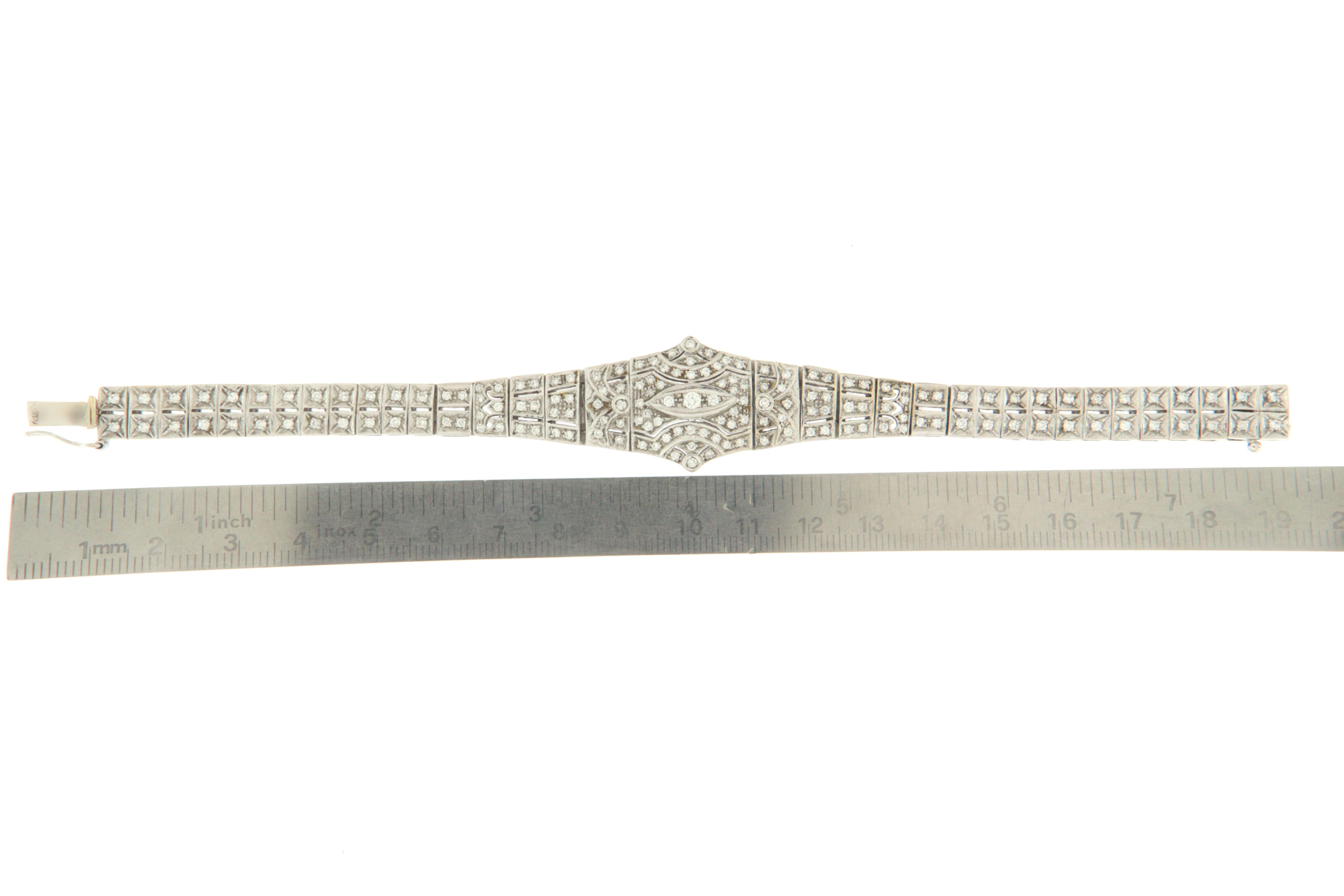 Handcraft 18 Karat White Gold Diamonds Cuff Bracelet In New Condition For Sale In Marcianise, IT