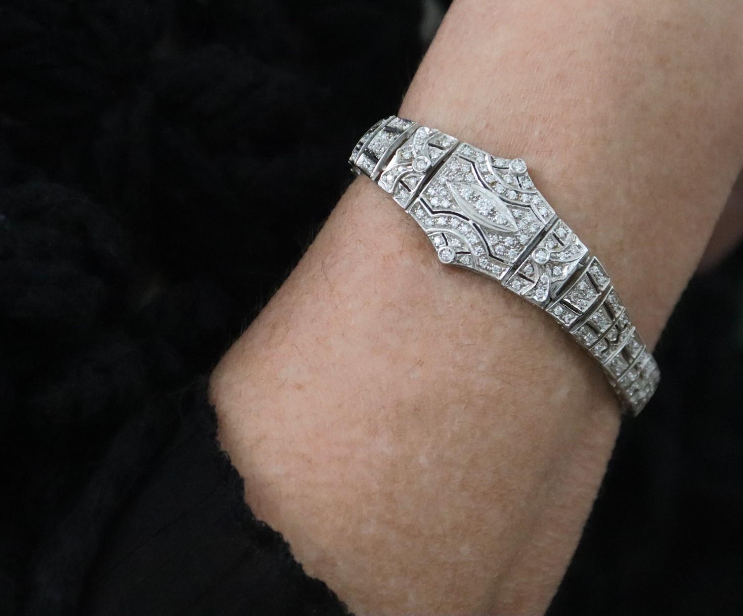 Handcraft 18 Karat White Gold Diamonds Cuff Bracelet For Sale 2