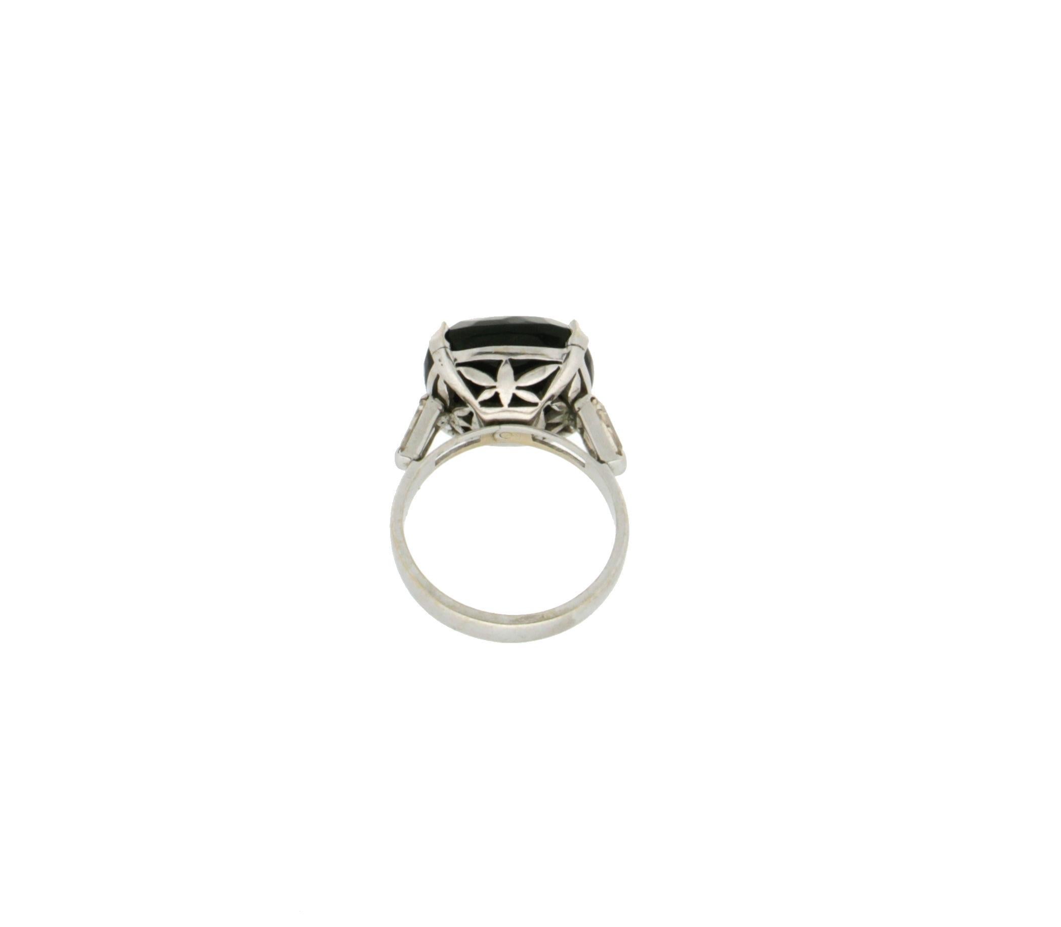 Handcraft 18 Karat White Gold Onyx and Diamond Cocktail Ring For Sale 2